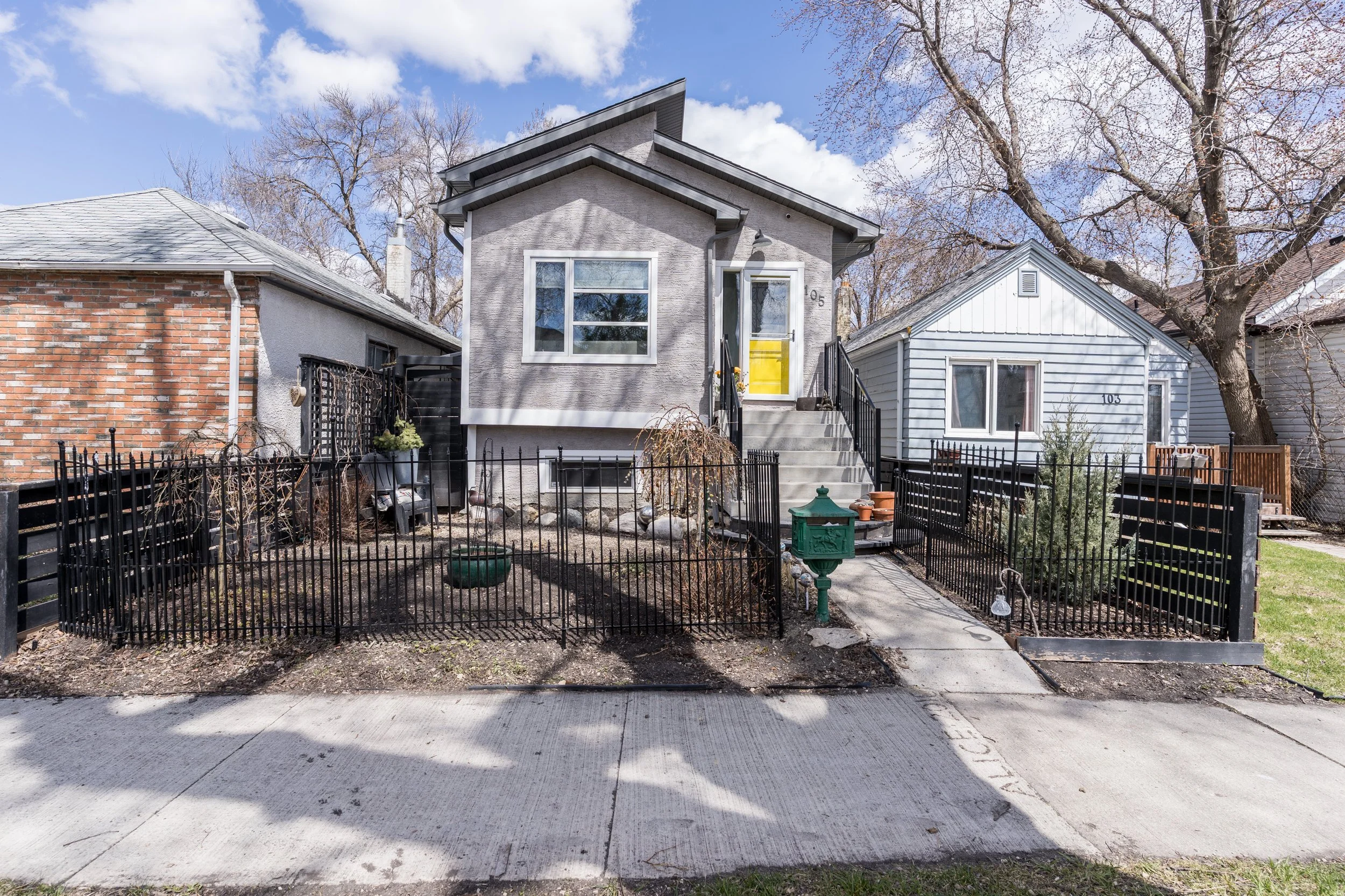 105 Inkster Boulevard