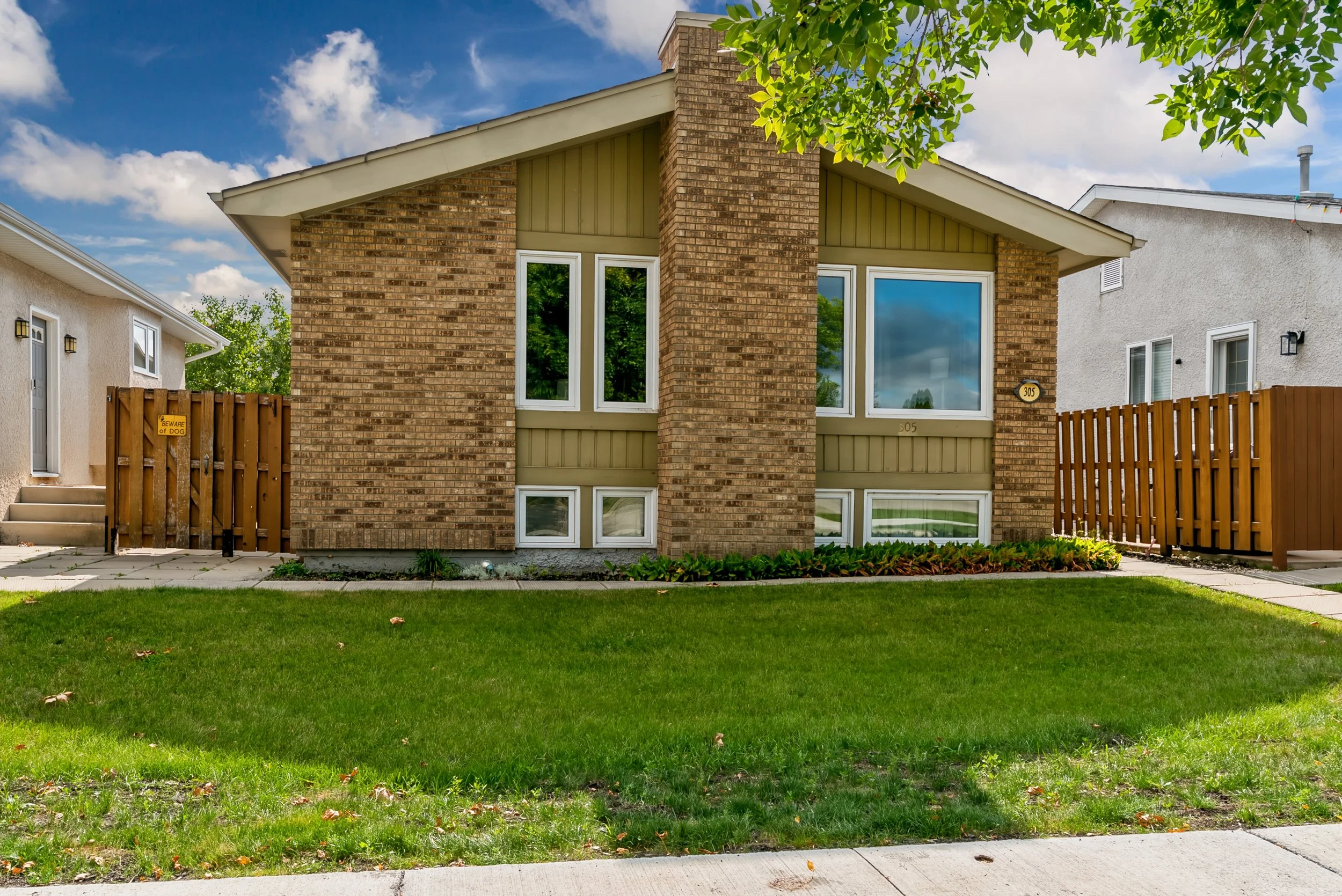 001_bungalow_for_sale_in_river_park_south.jpg