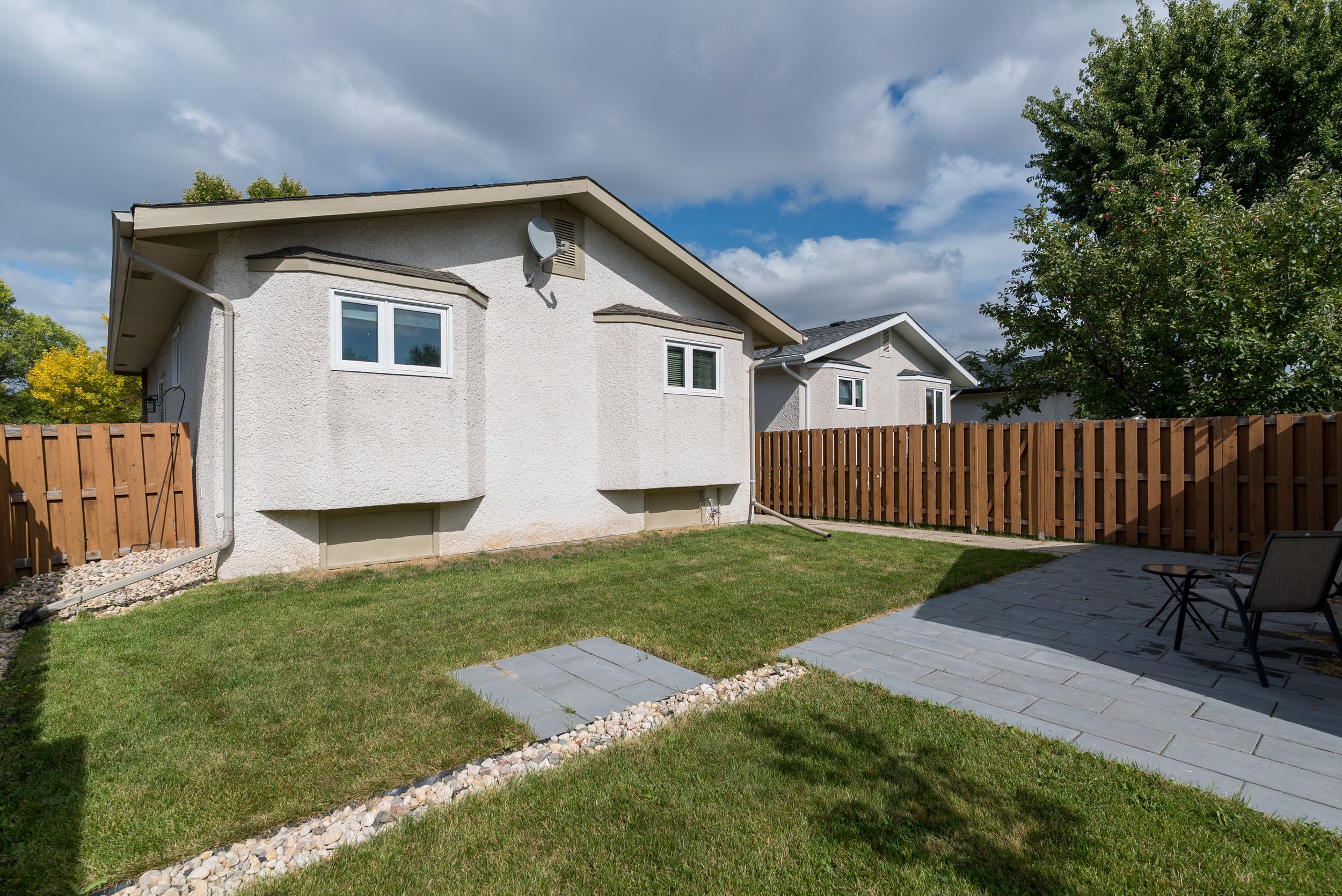 036_bungalow_for_sale_in_river_park_south.jpg
