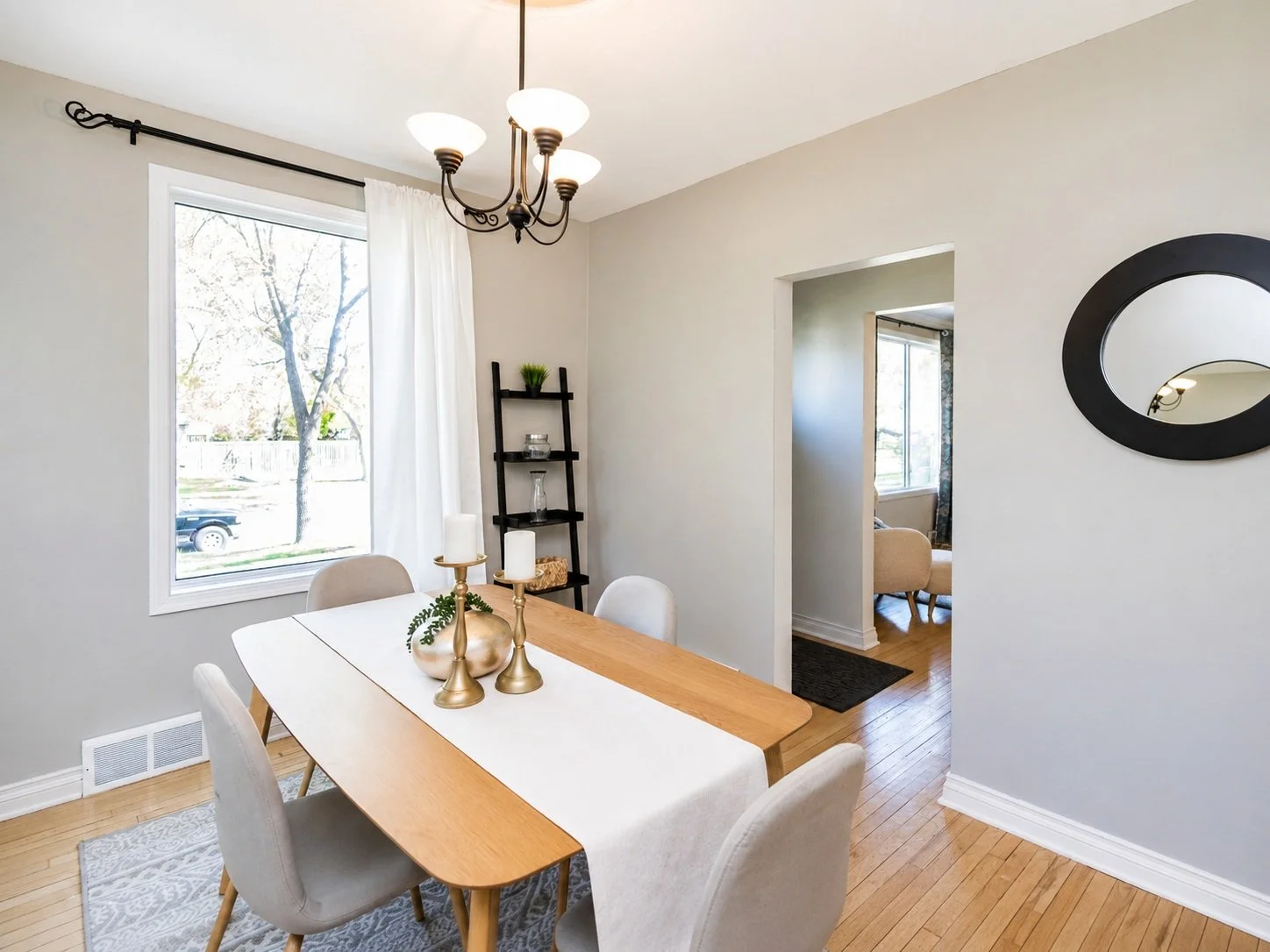 009_800_Riverwood_Avenue_East_Fort_Garry_Listings.jpg