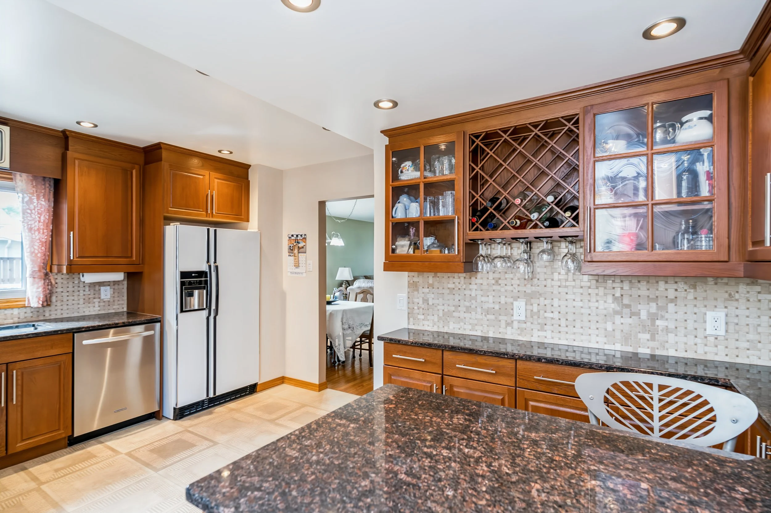 017 Remodeled kitchens in Winnipeg.jpg