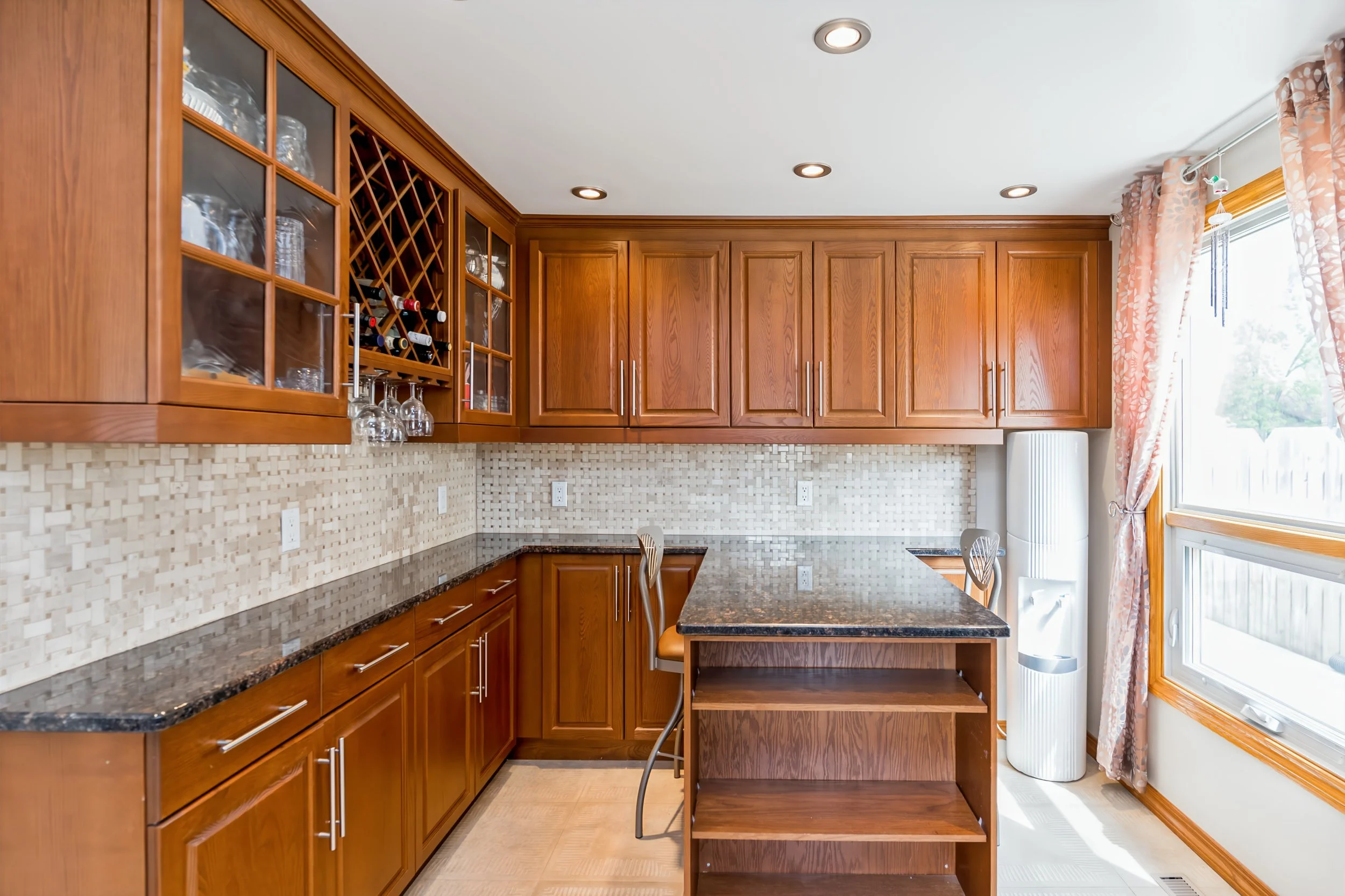 019 homes with the most updated kitchens winnipeg.jpg