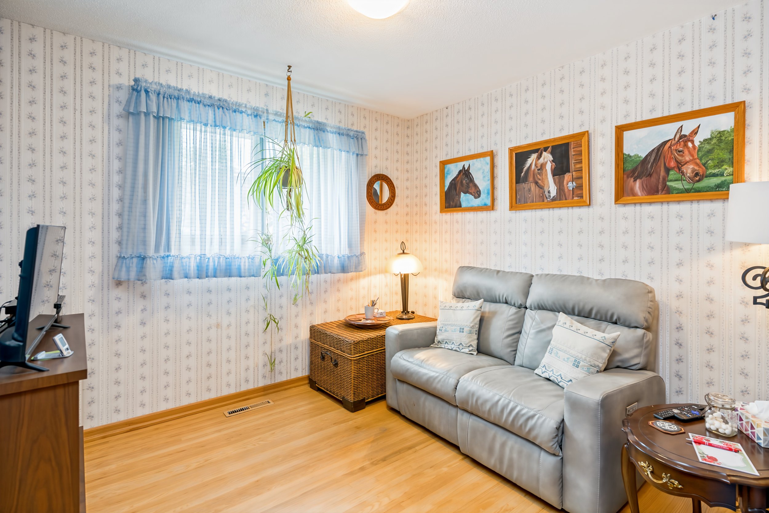 019 Three Bedroom Bungalows in Transcona.jpg