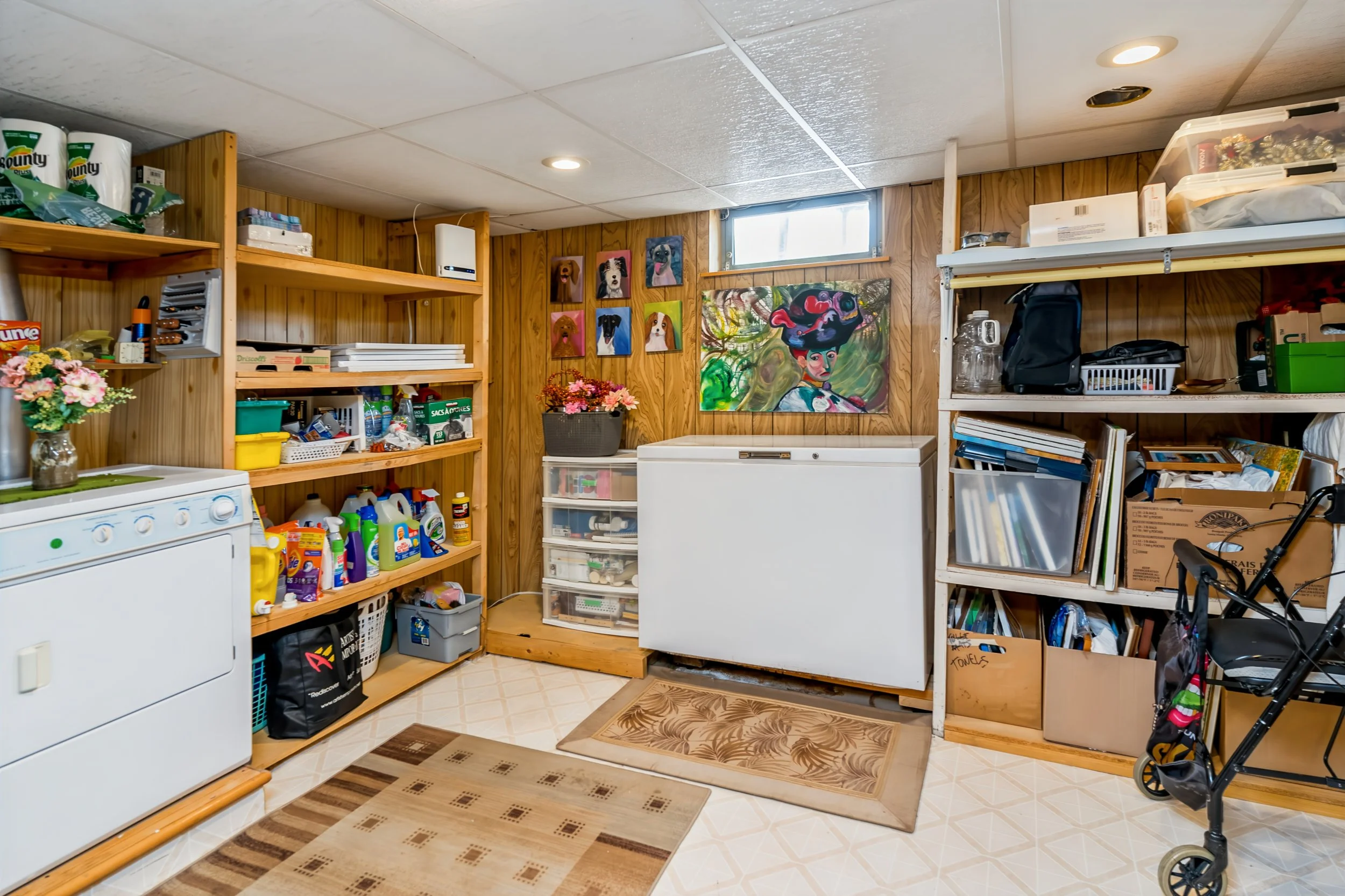 030 Huge laundry room in 34 Laurentia Bay Winnipeg bungalow.jpg