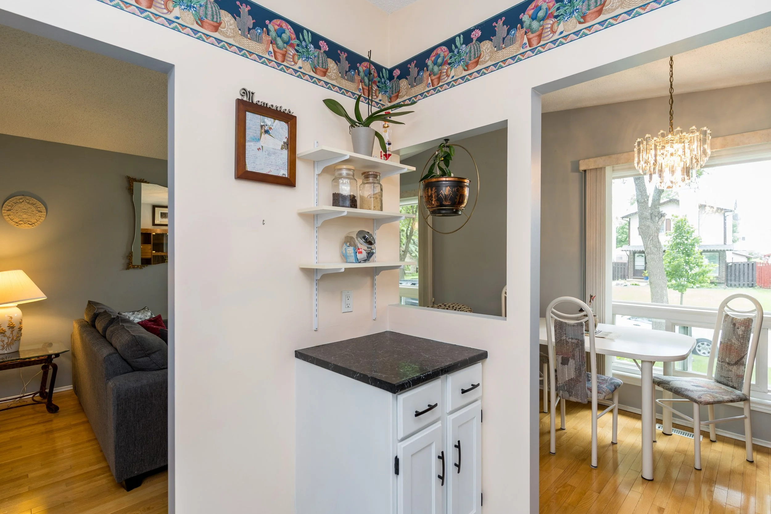 014 Kitchen and dining area in Canterbury Park bi-level.jpg