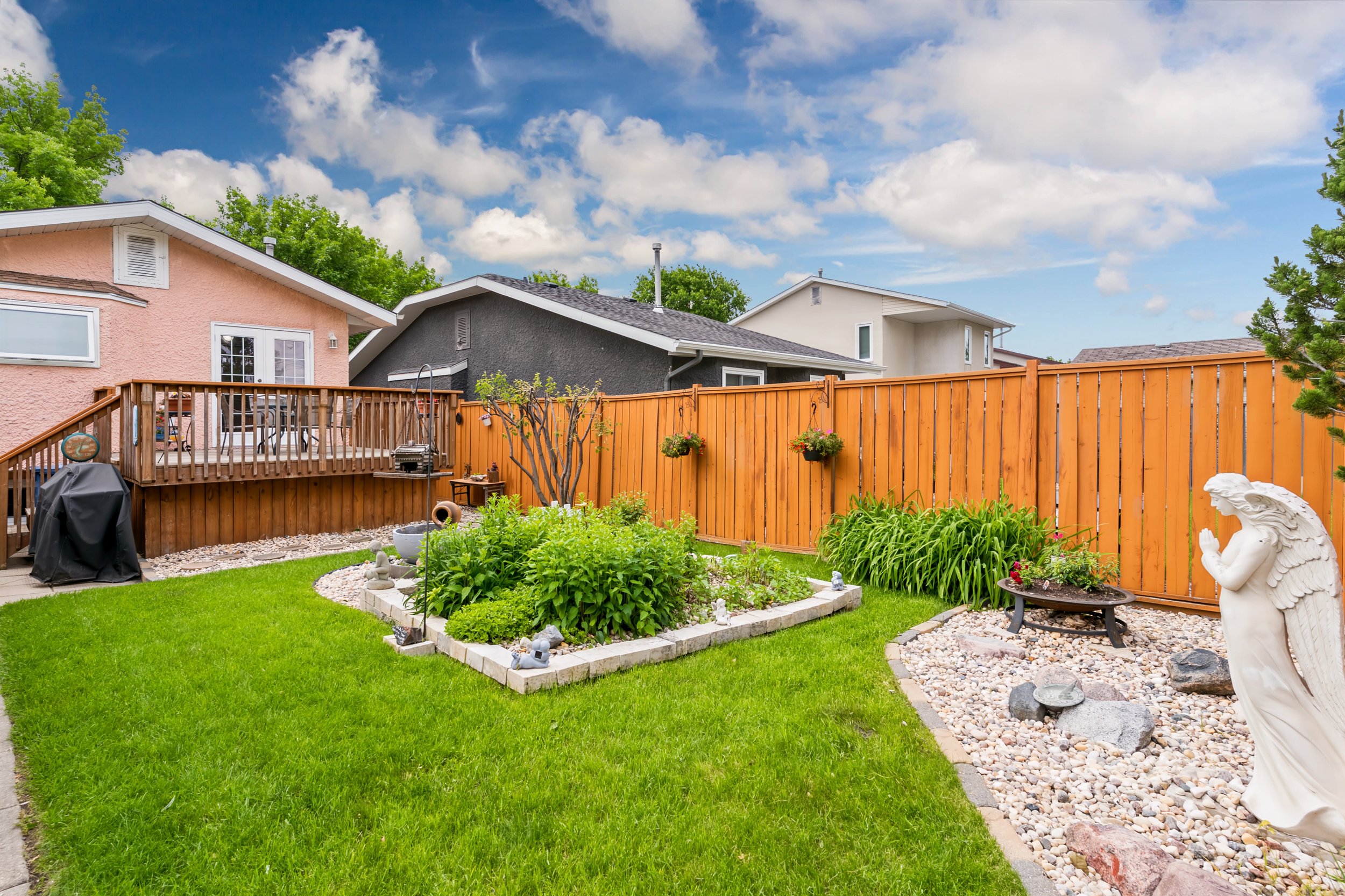 031 Private backyard oasis at 163 Northcliffe Drive.jpg