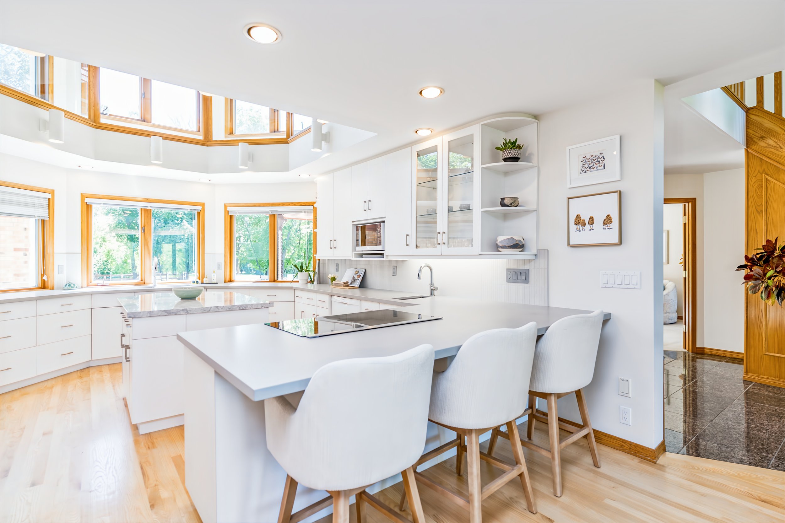 013 Custom kitchen at the heart of River Road home.jpg