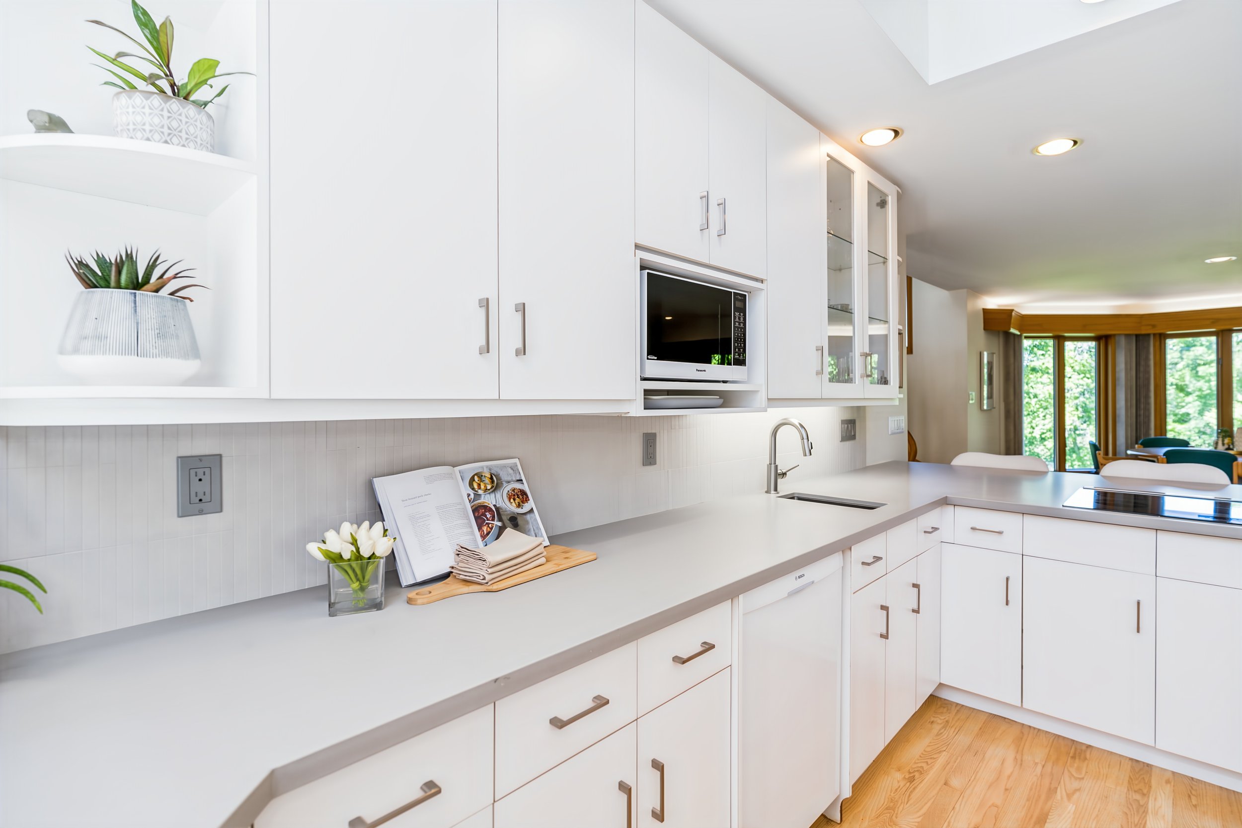016 luxury living in Winnipeg.jpg