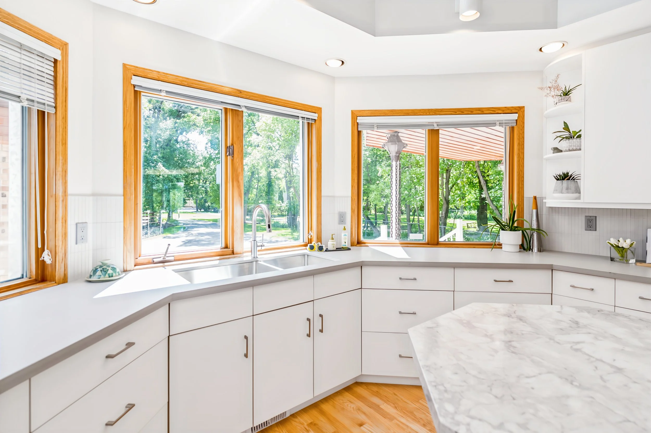 020 luxury listings in winnipeg.jpg