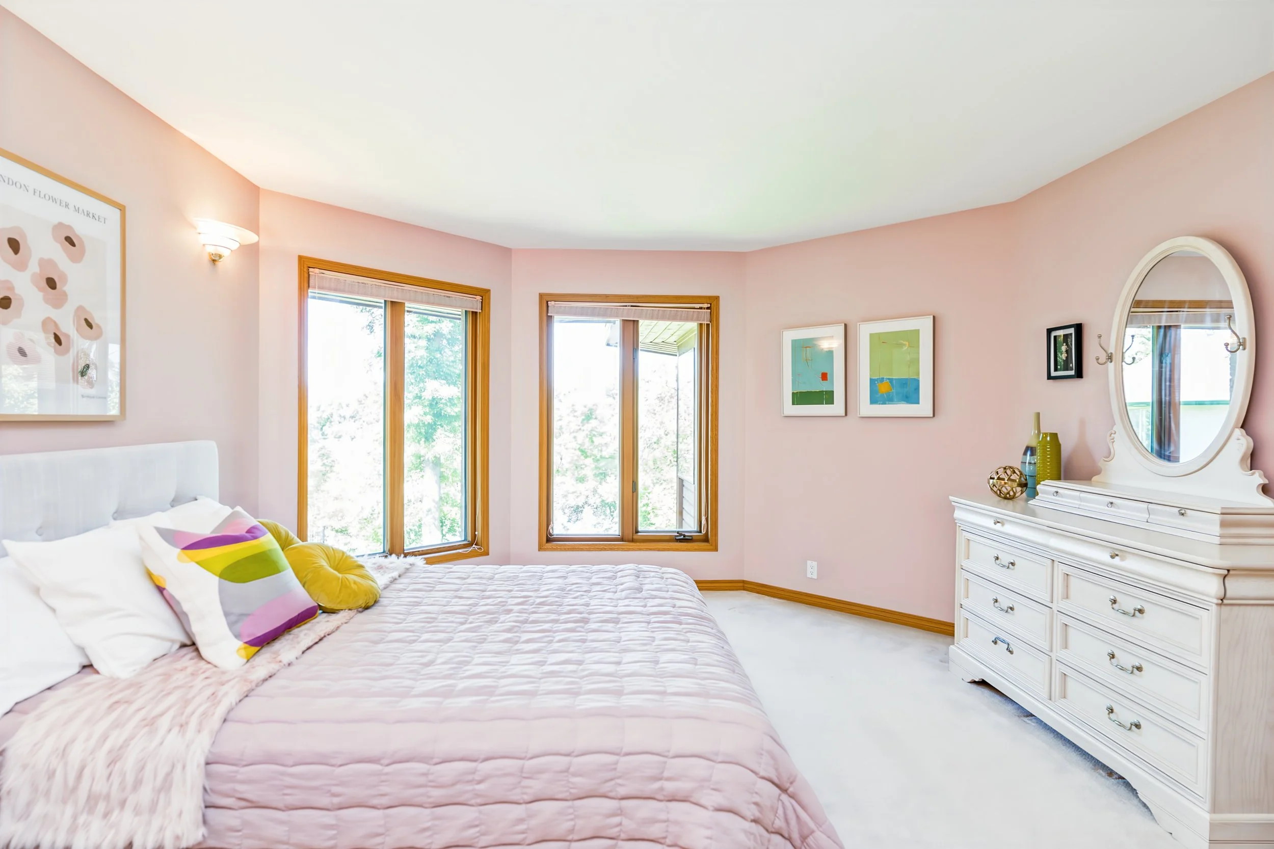 064 Generous secondary bedroom in nearly 4,000 square foot home.jpg