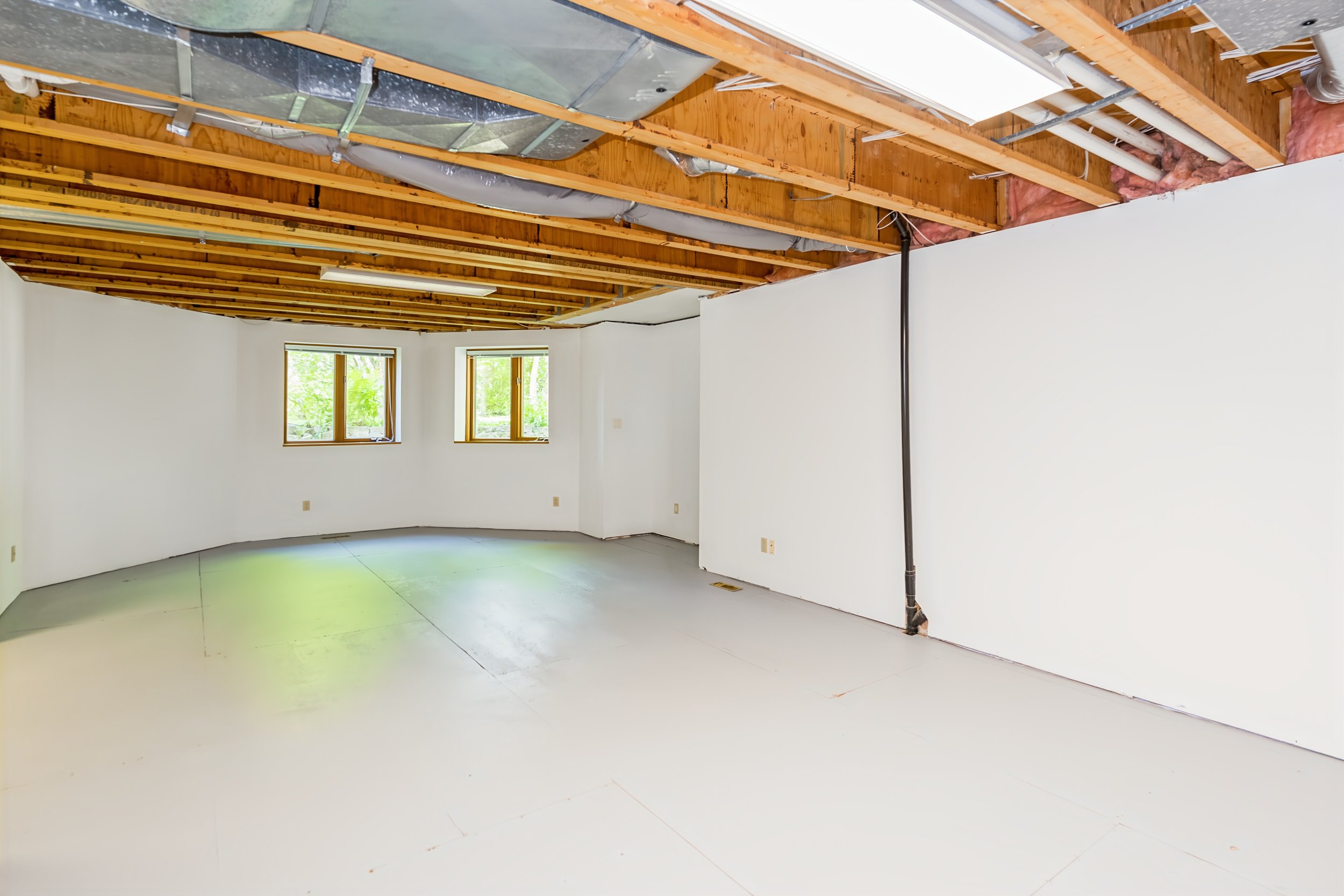 073 Partially finished walkout basement with future potential.jpg