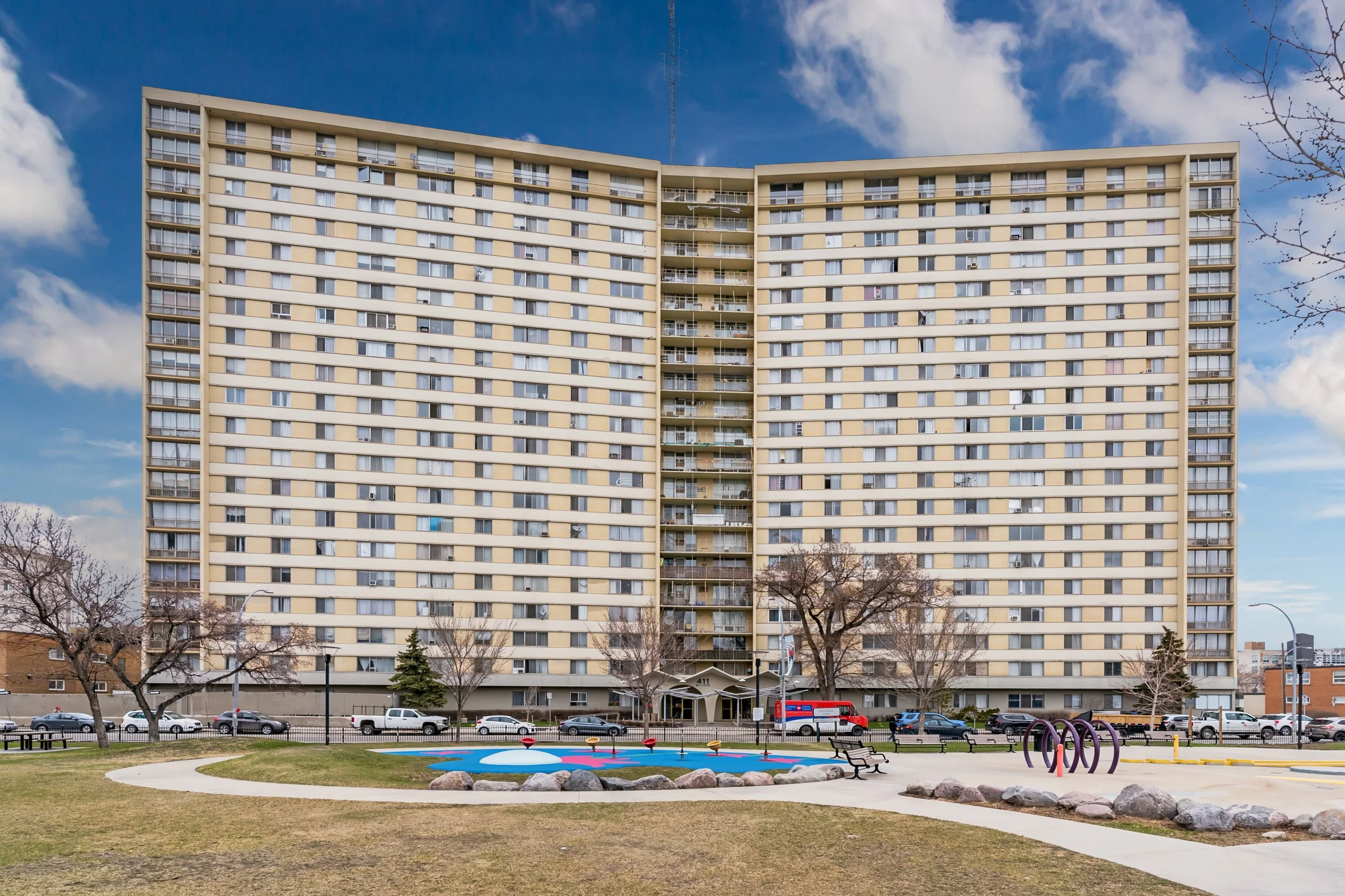 #1719-411 Cumberland Avenue, Central