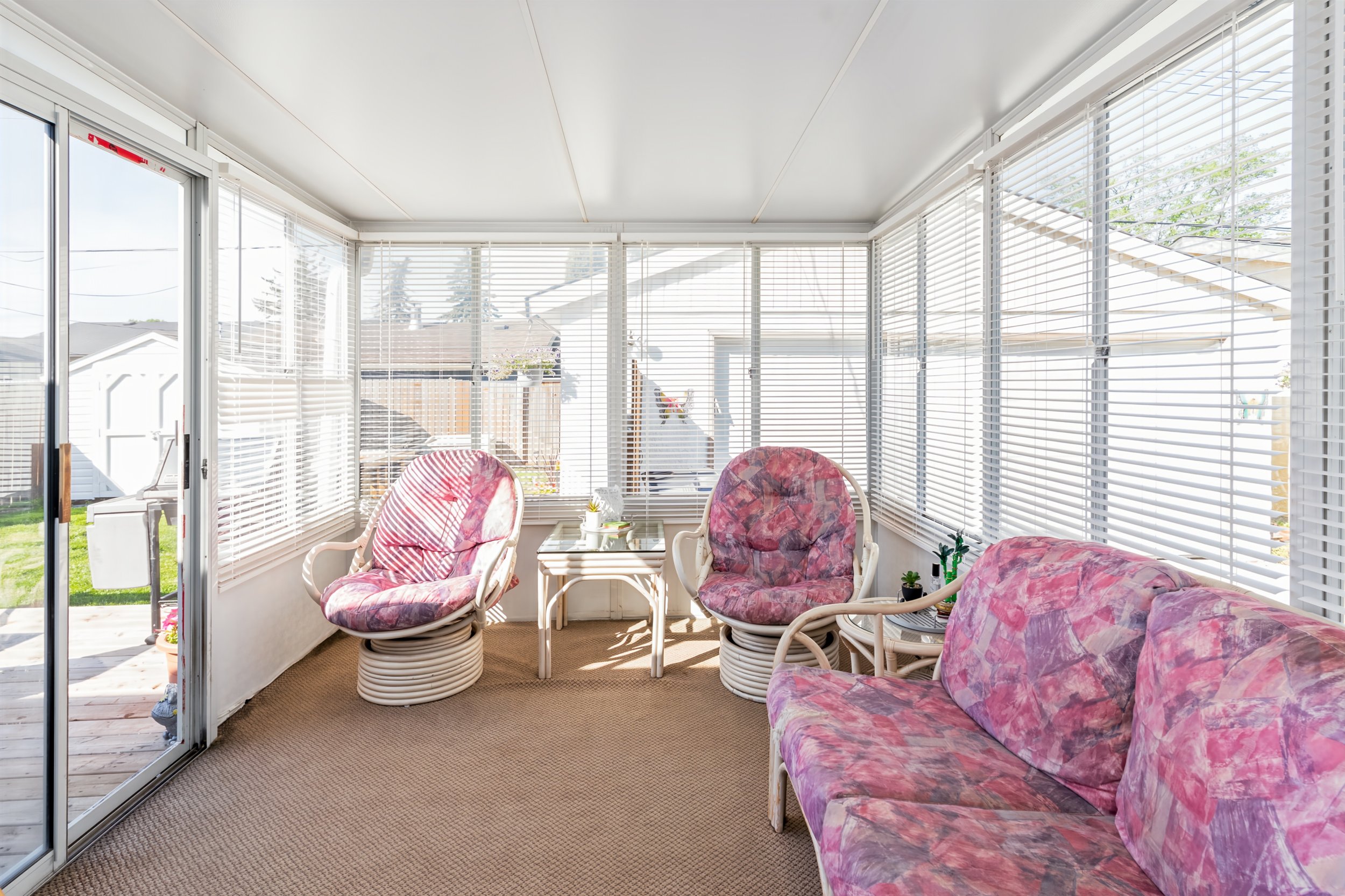 014 3-season sunroom overlooking backyard.jpg
