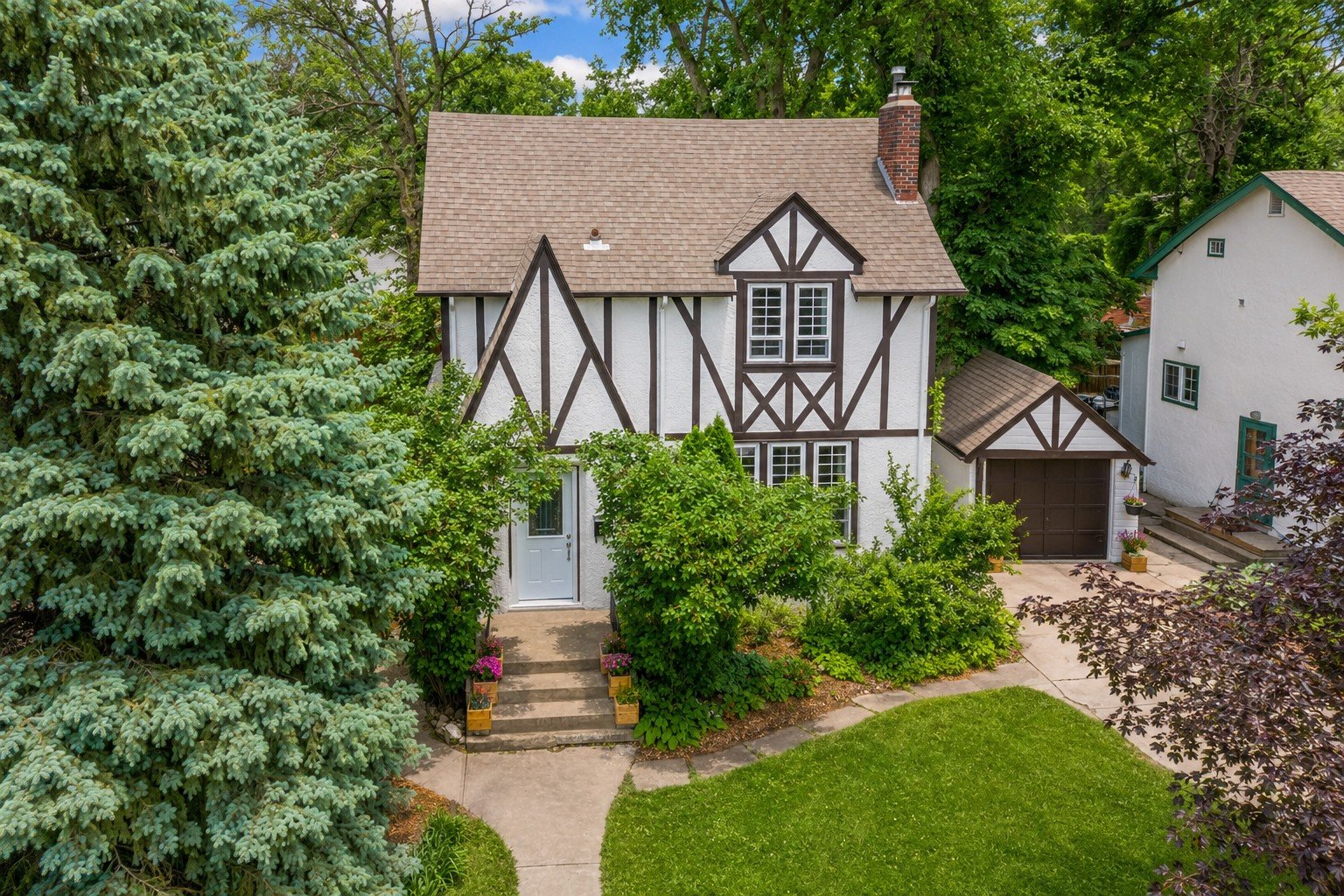 001 Charming two-storey home on a tree-lined East Fort Garry street.jpg