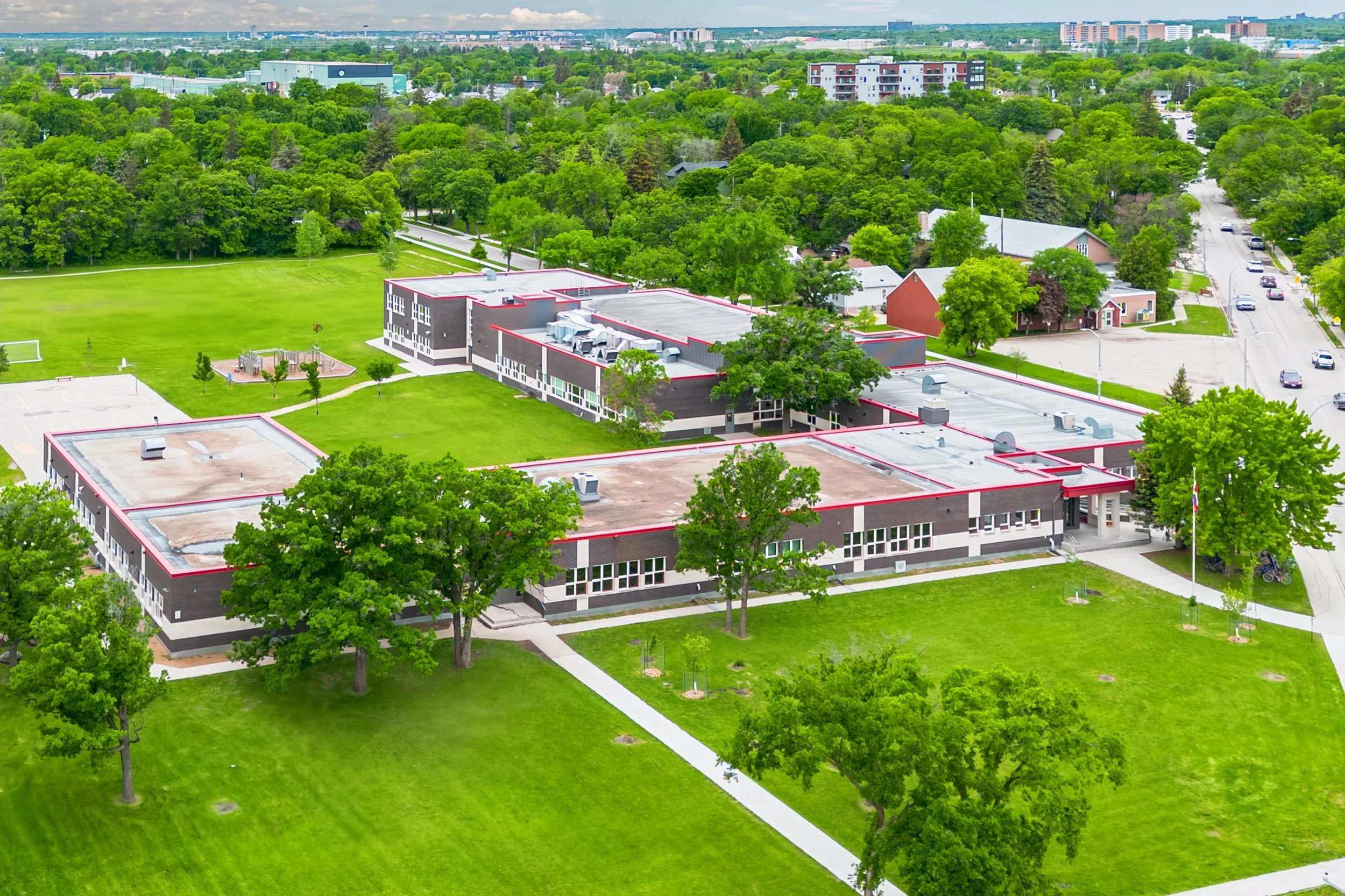 065 Homes in Vincent Massey Catchment Winnipeg.jpg