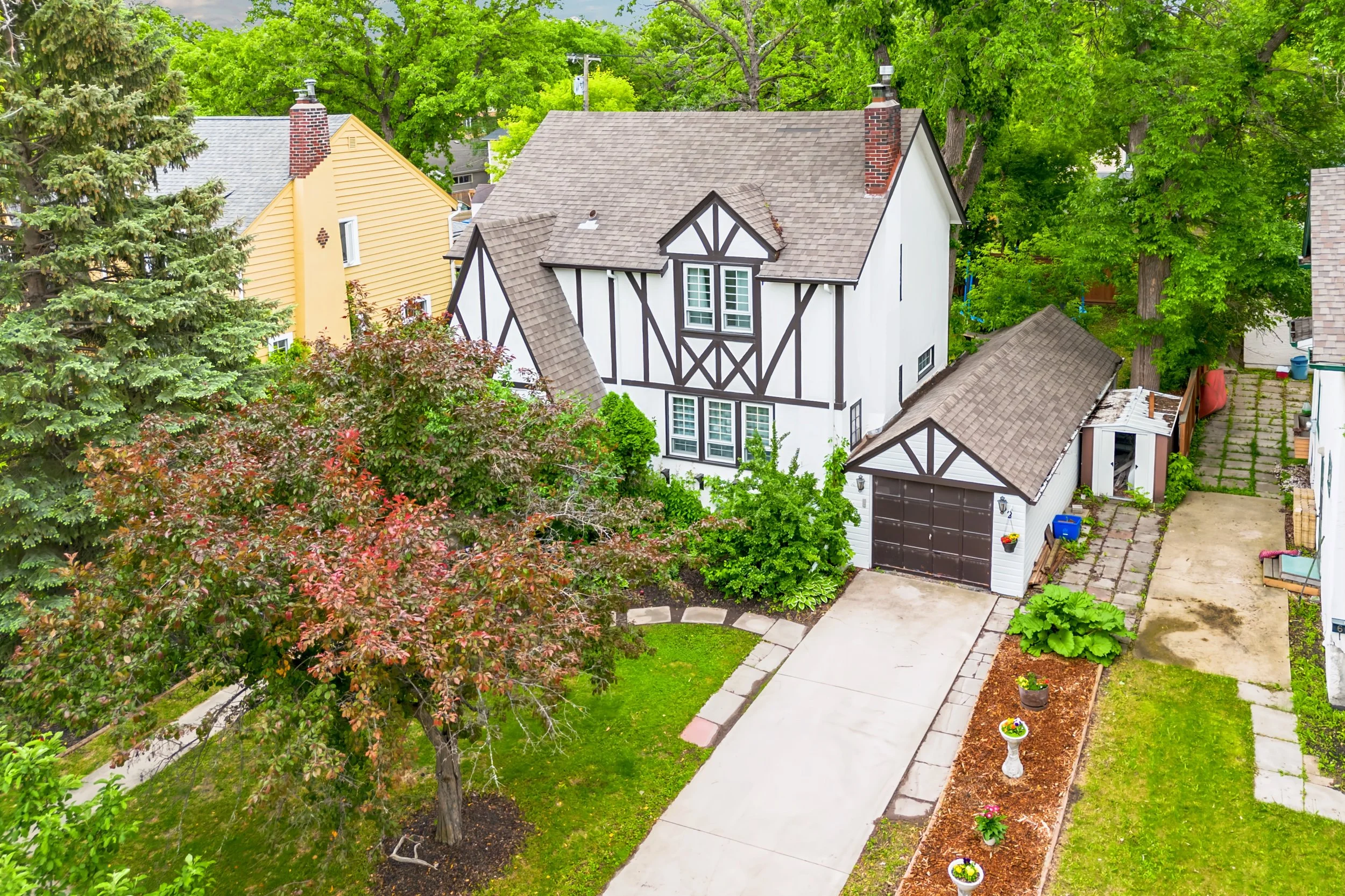 070 fort garry listing specialists.jpg