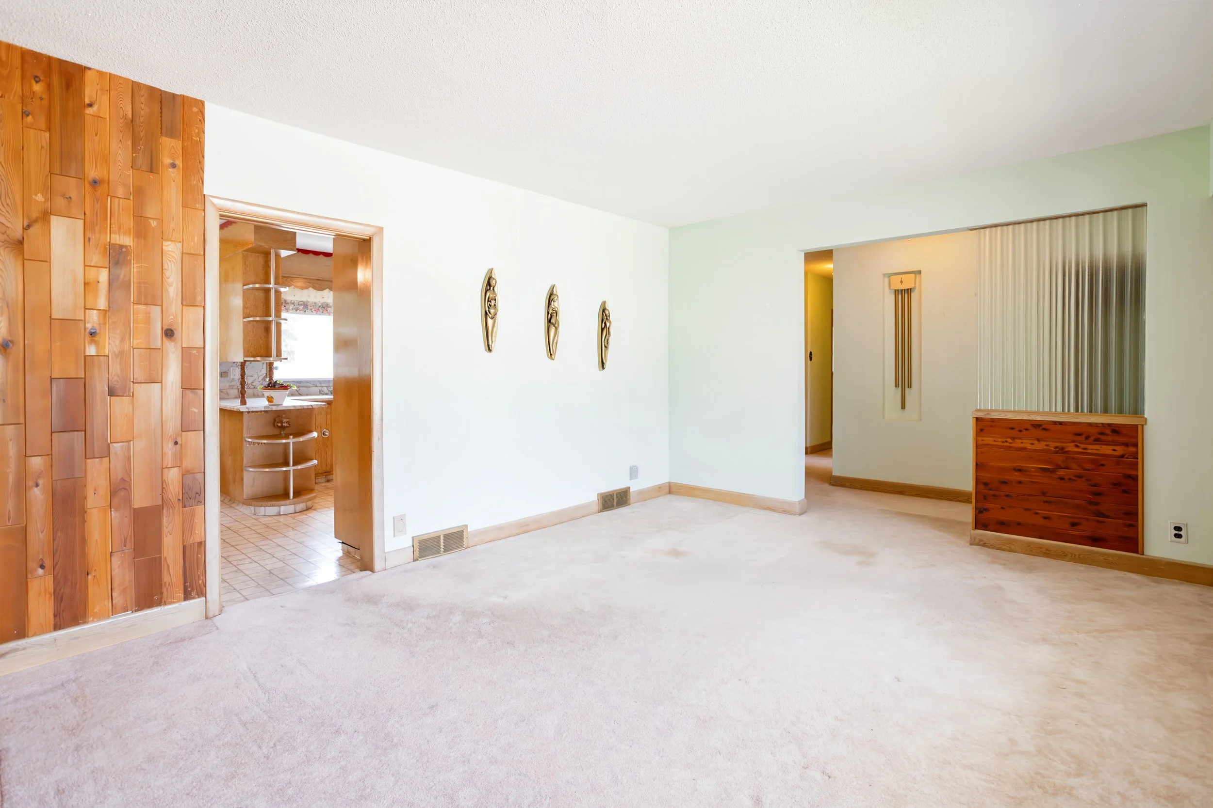 008 homes for sale in east fort garry.jpg