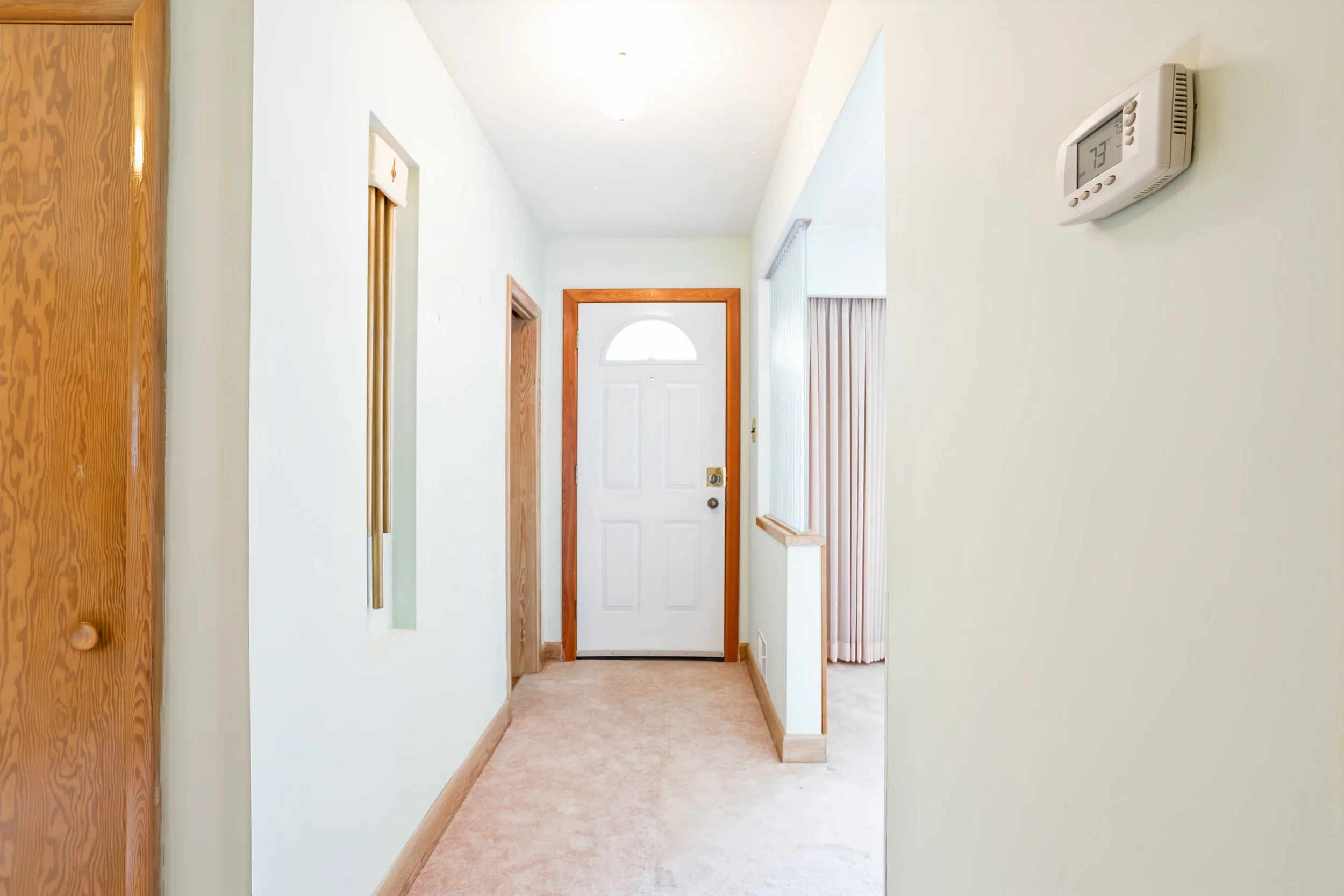 019 welcoming front entryway in east fort garry.jpg