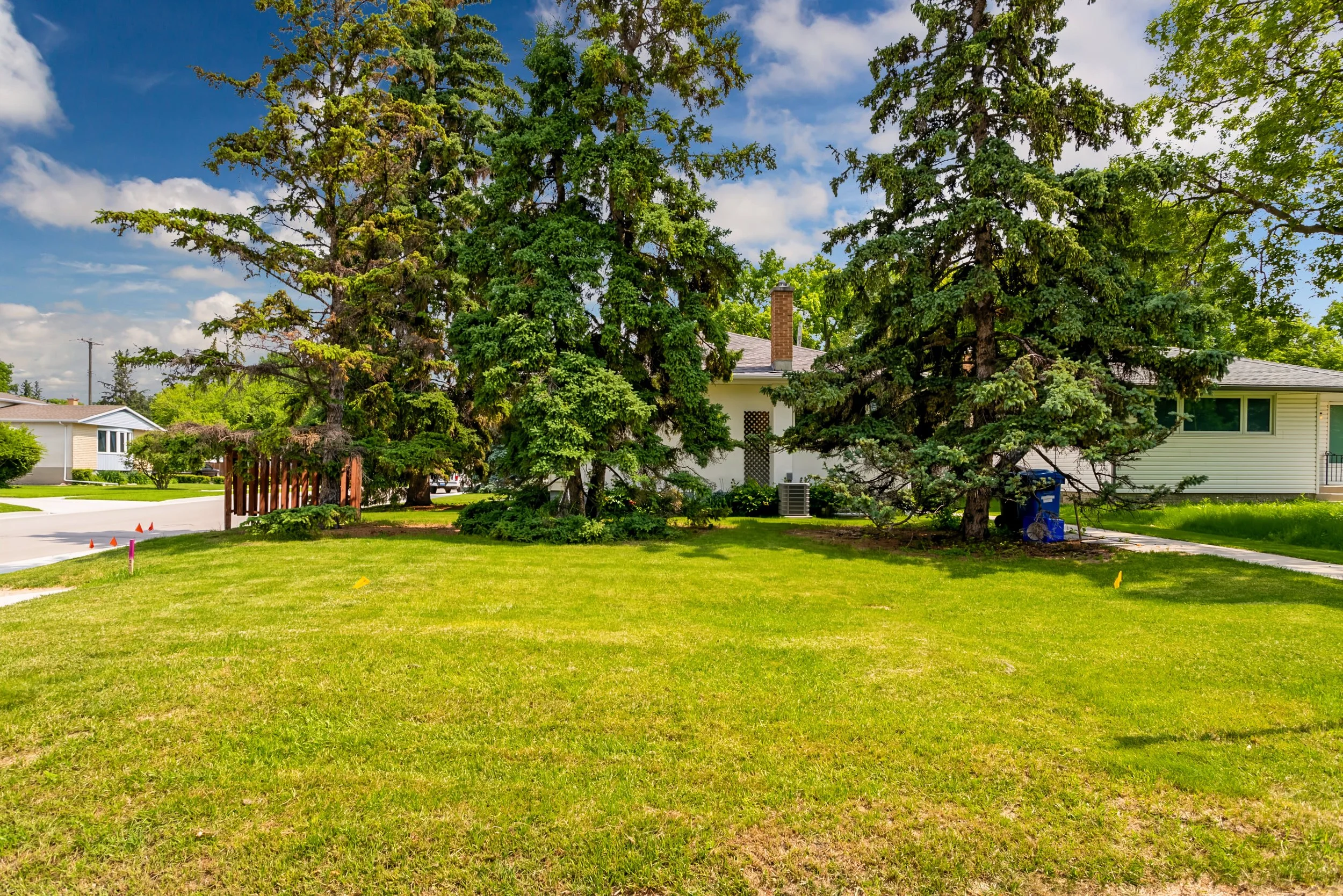 Exterior_13_47b9.jpg