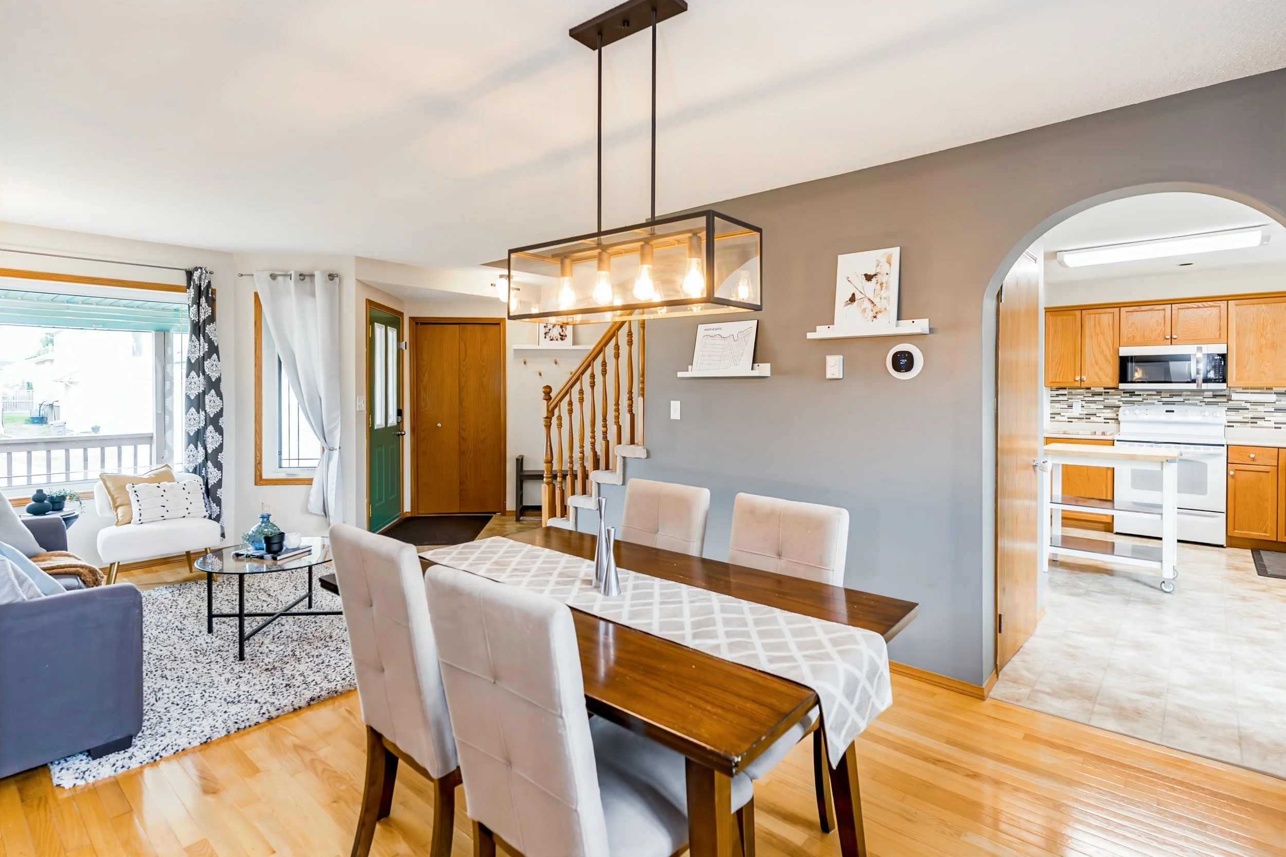 011 Royalwood Listing Realtors.jpg