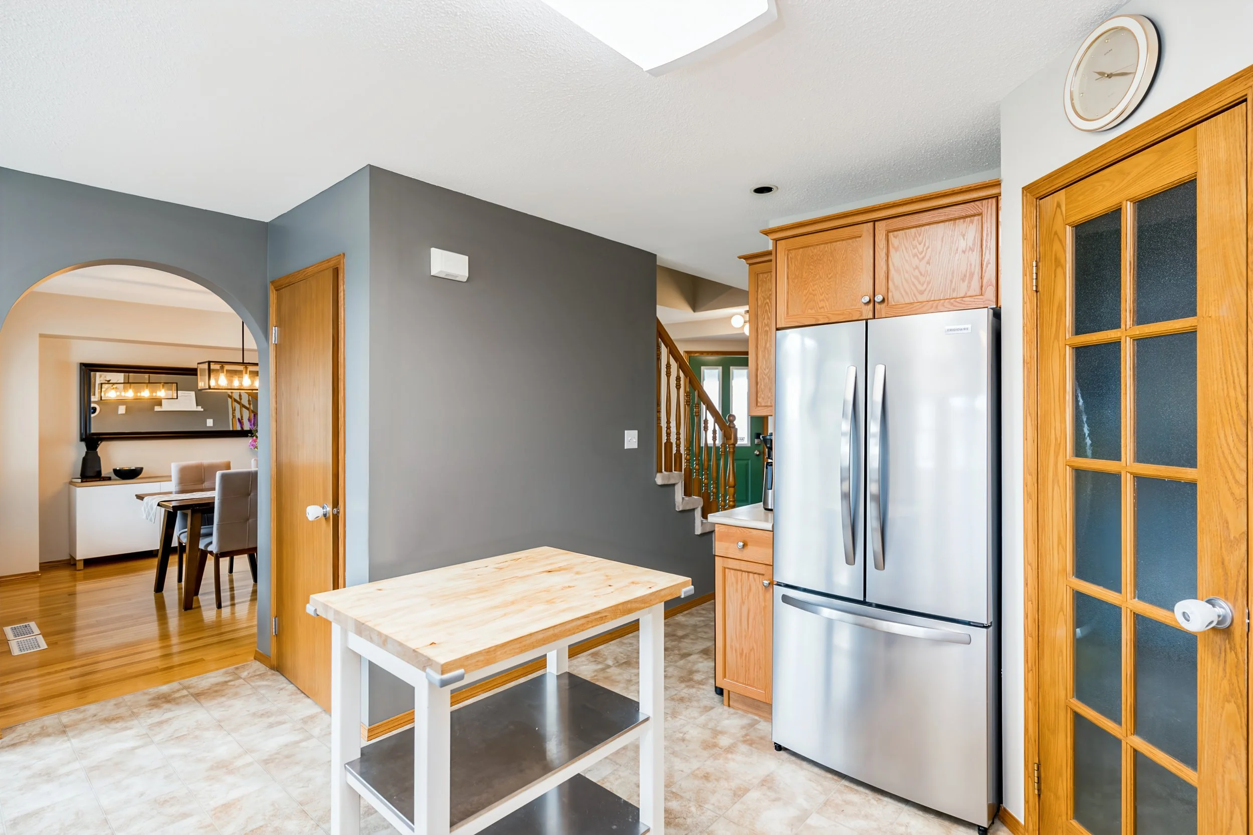 012 Bright kitchen in 1,820-square-foot Royalwood home.jpg