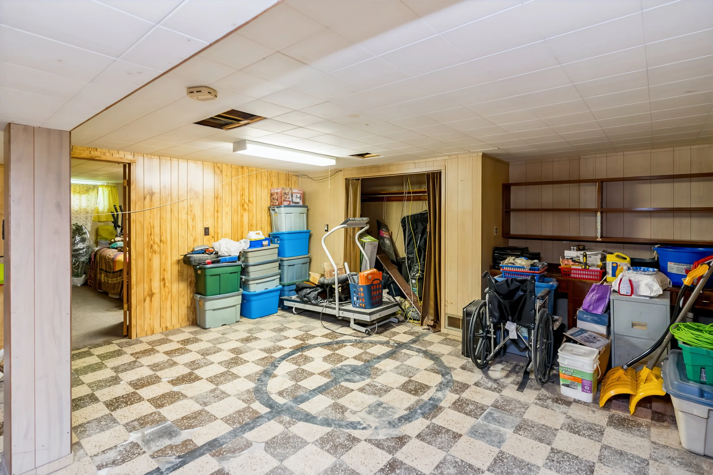 023 Basement living space with equity-building potential.jpg