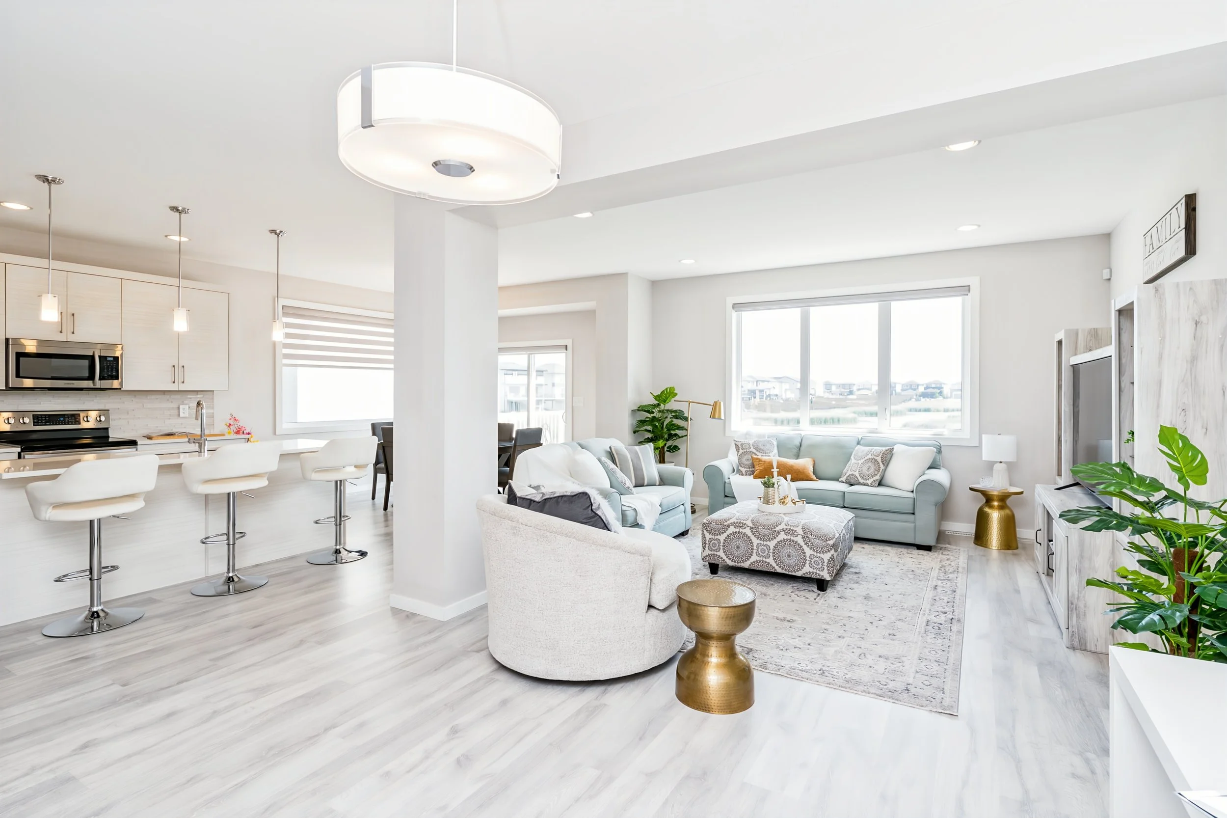 004 waterfront realtors in Winnipeg Manitoba.jpg