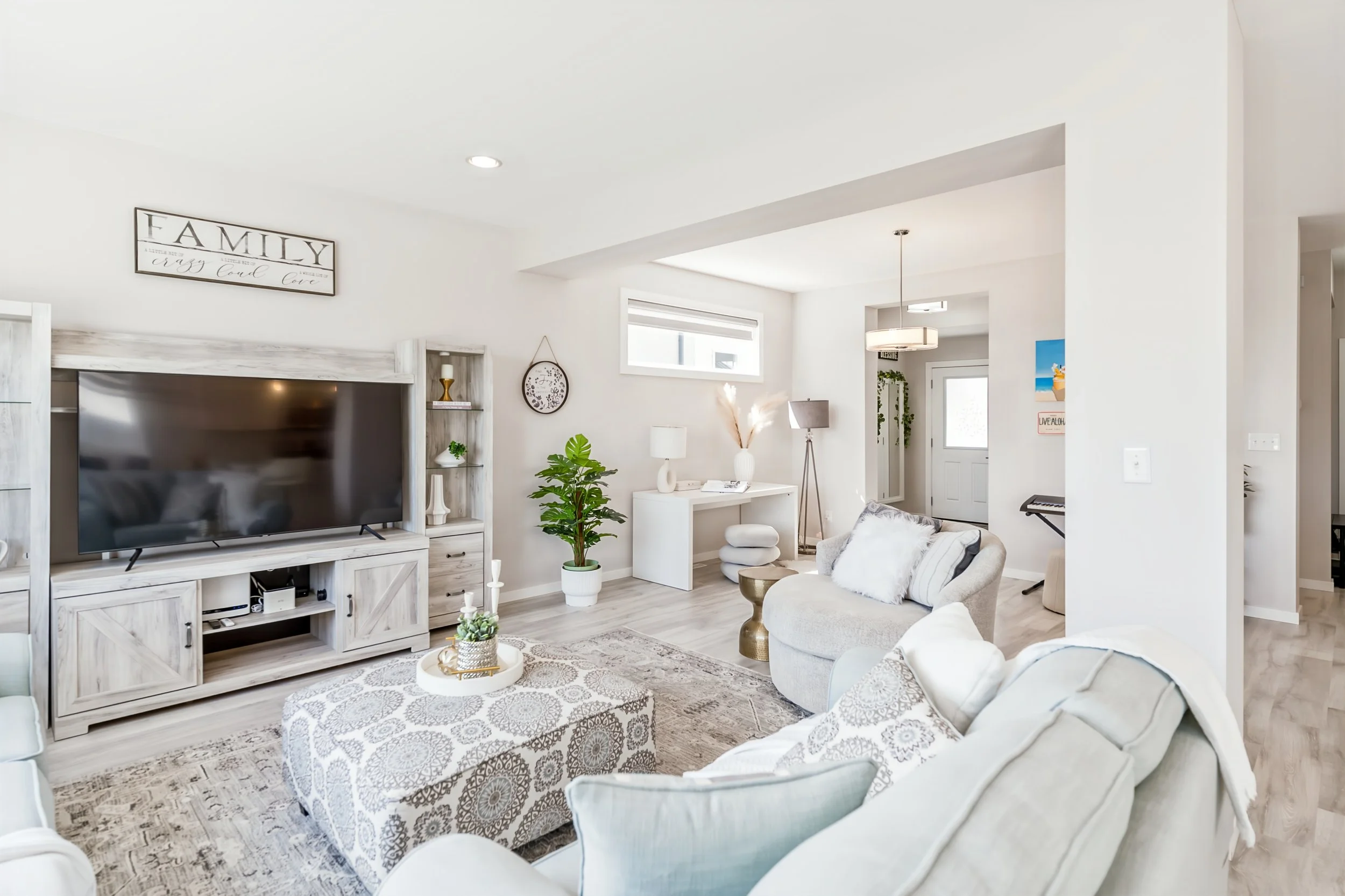 012 riverfront listing specialists in winnipeg manitoba.jpg