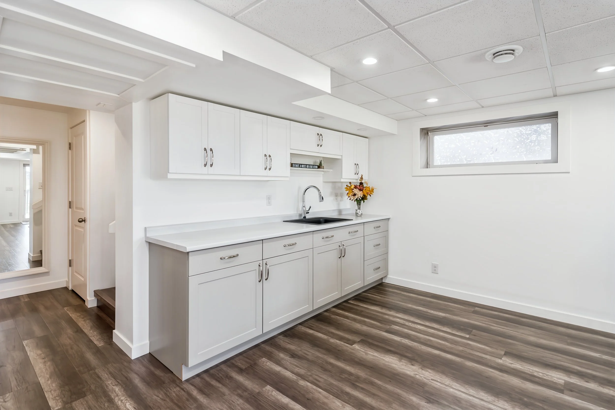 039 homes with secondary suites in Winnipeg manitoba.jpg