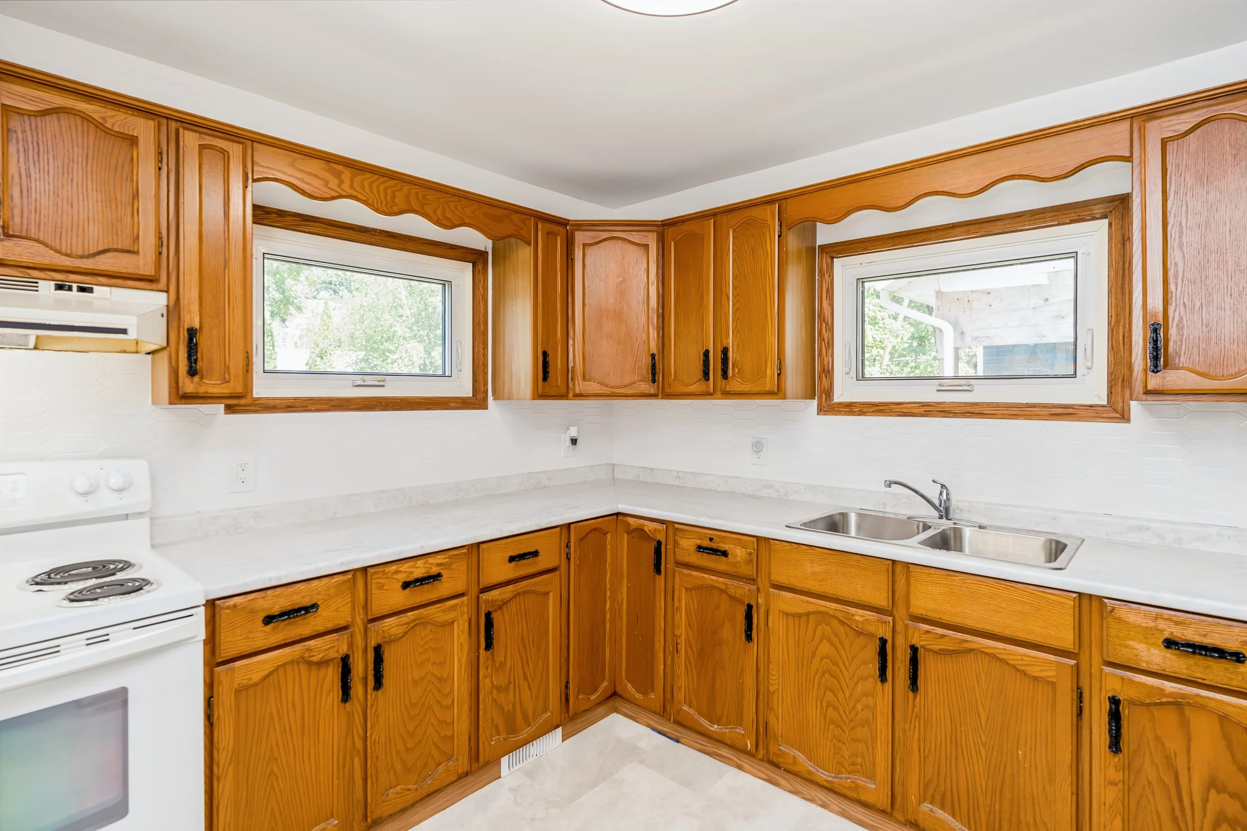 015 Kitchen and dining layout in Fraser’s Grove home.jpg