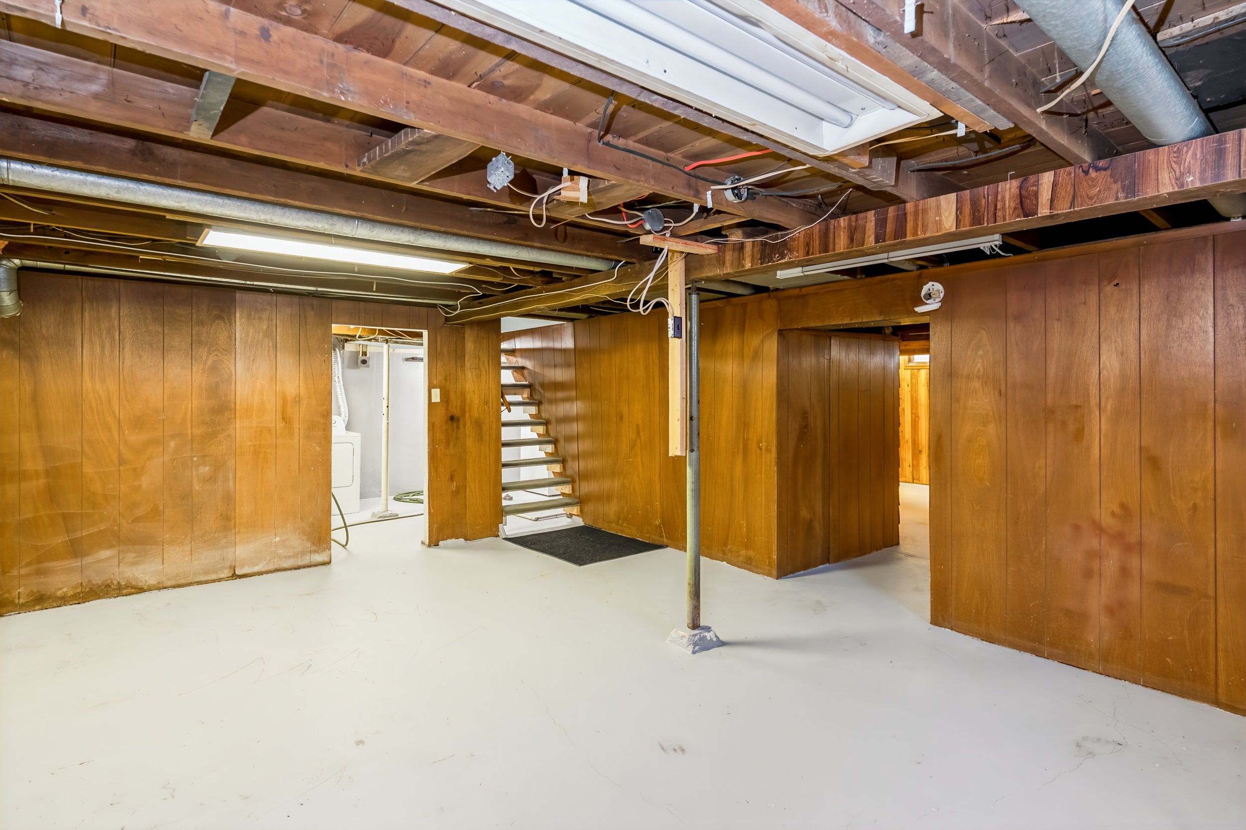 031 Homes with finished basements in Fraser's Grove.jpg