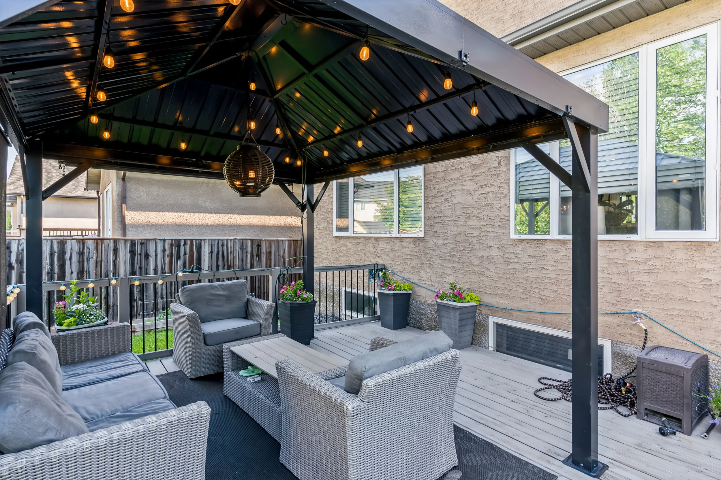 038 luxury realtors winnipeg.jpg