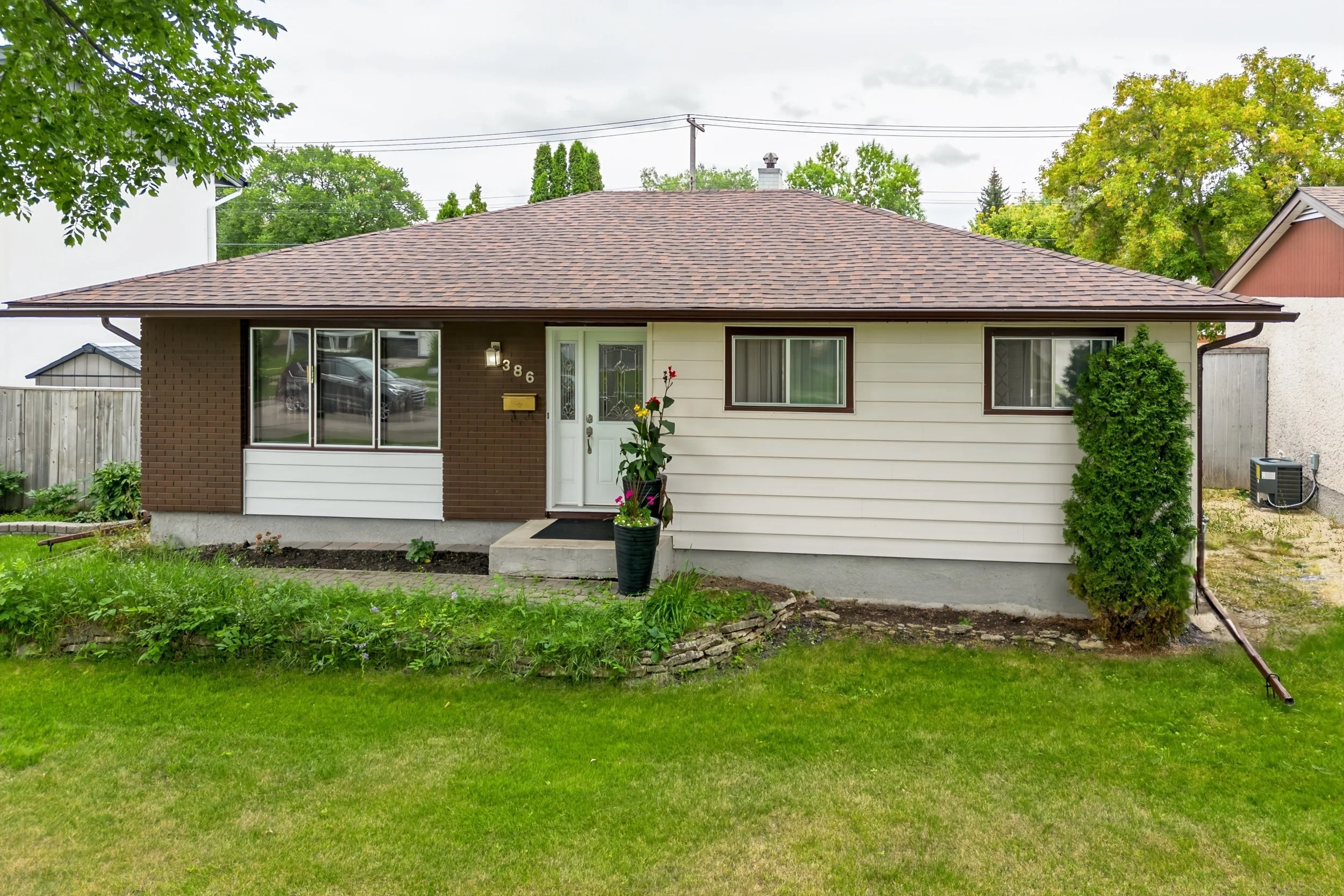 386 Harold Avenue E, East Transcona