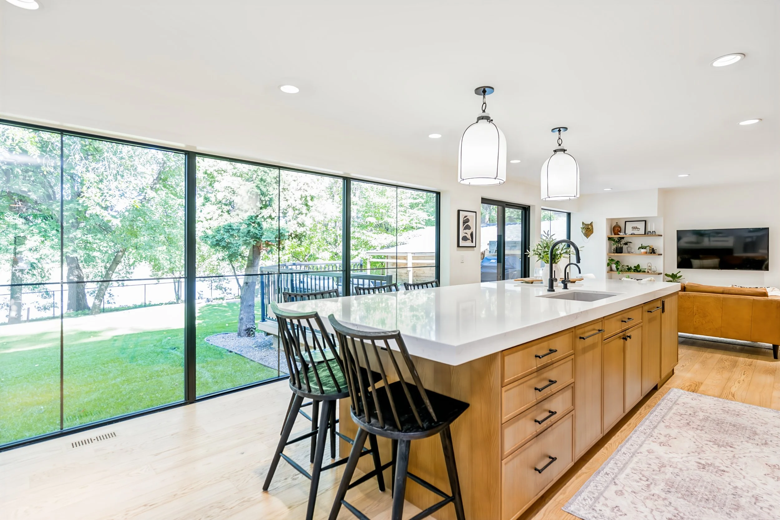 034 riverfront homes winnipeg manitoba.jpg