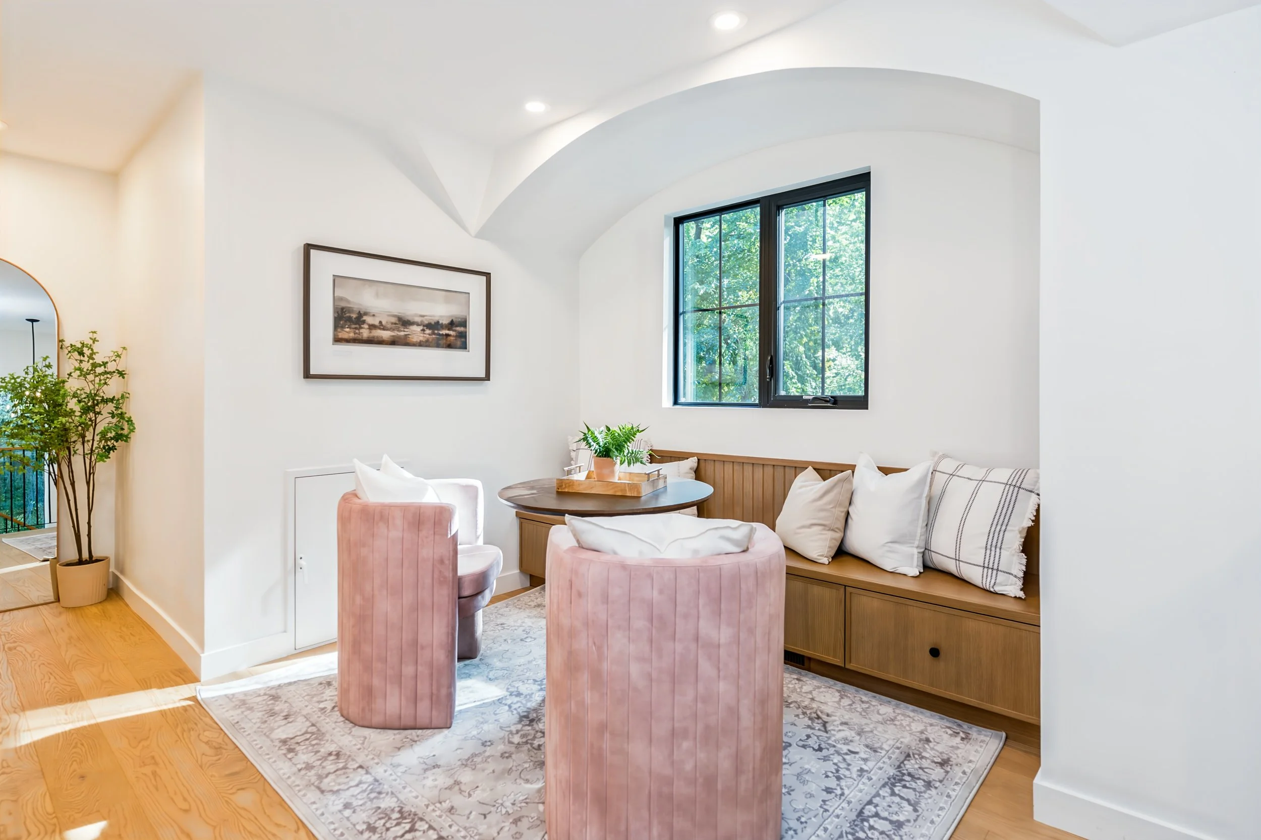 046 library in custom winnipeg home.jpg