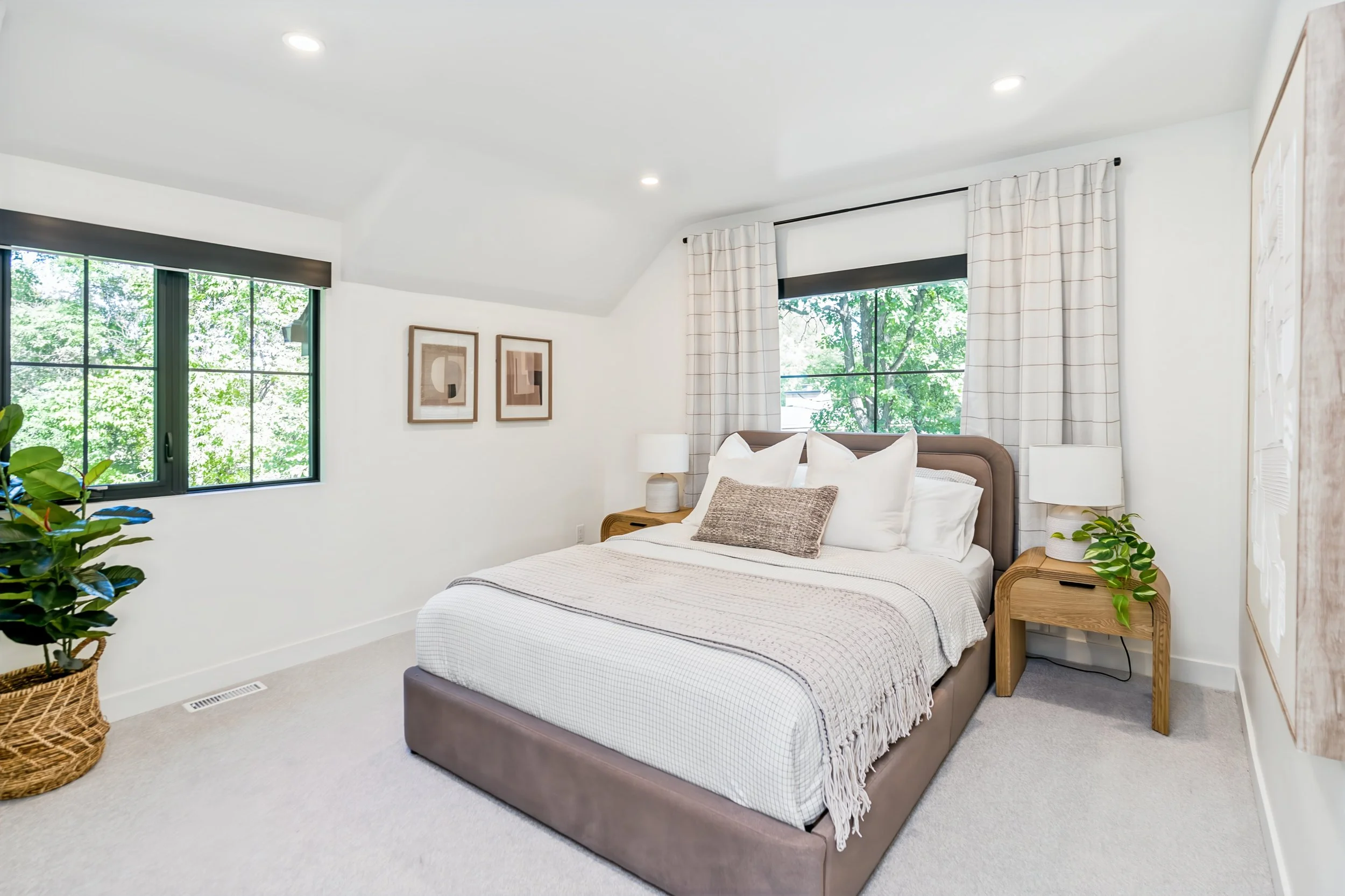 060 Second-floor bedroom at 409 North Drive Winnipeg.jpg