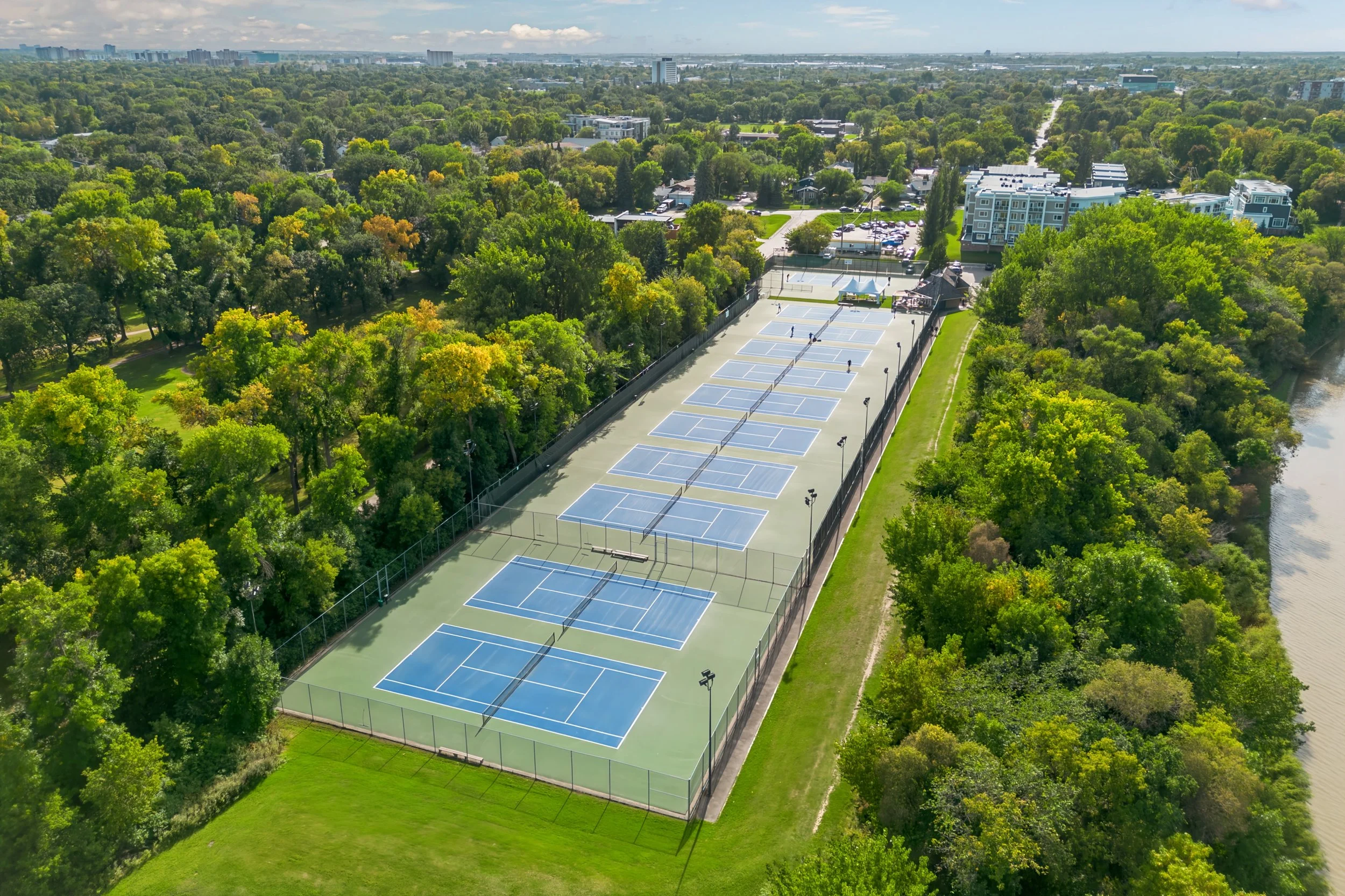 092 country club luxury listings winnipeg manitoba.jpg