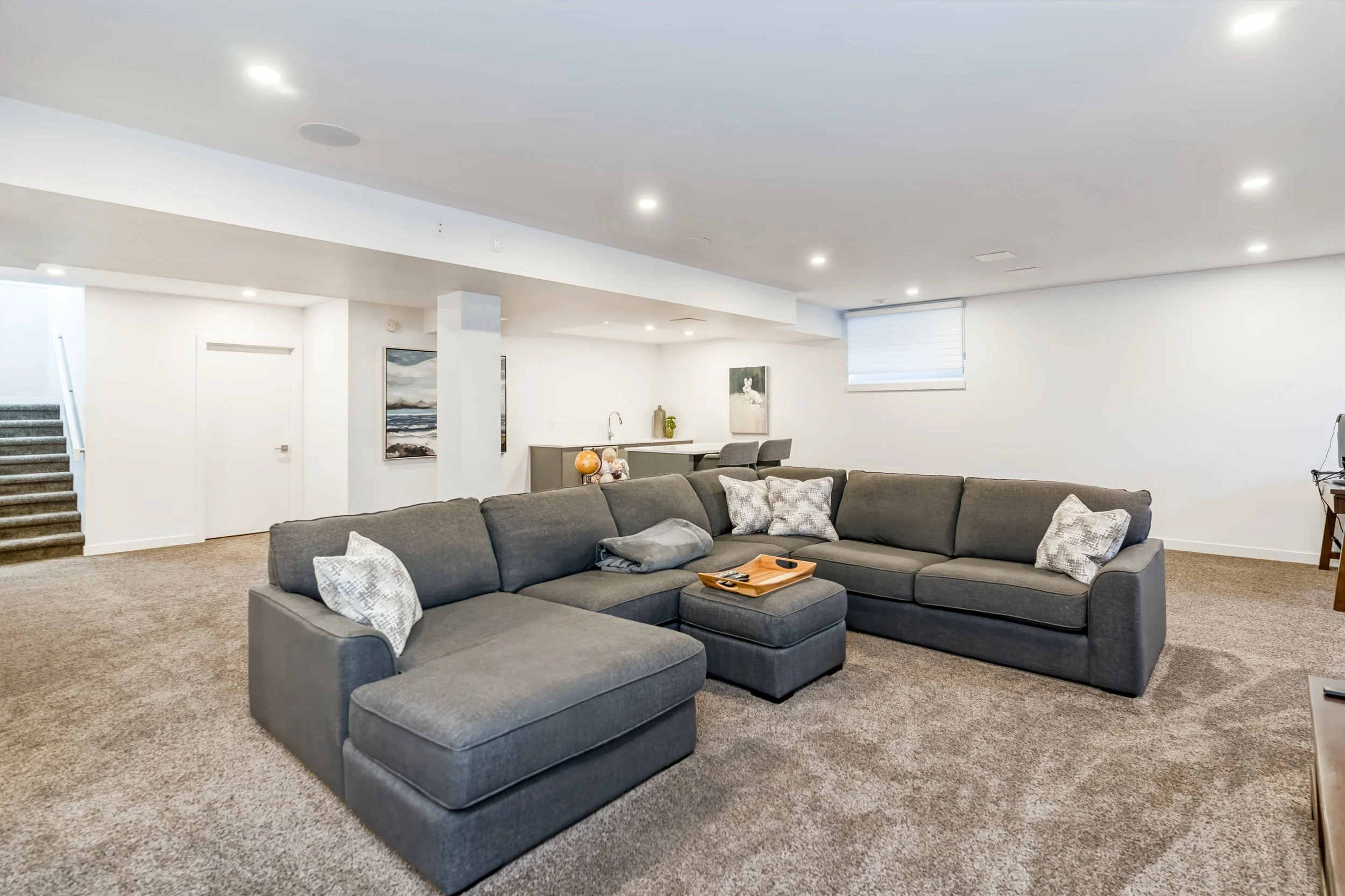 039 homes with home theatre setups in Winnipeg.jpg