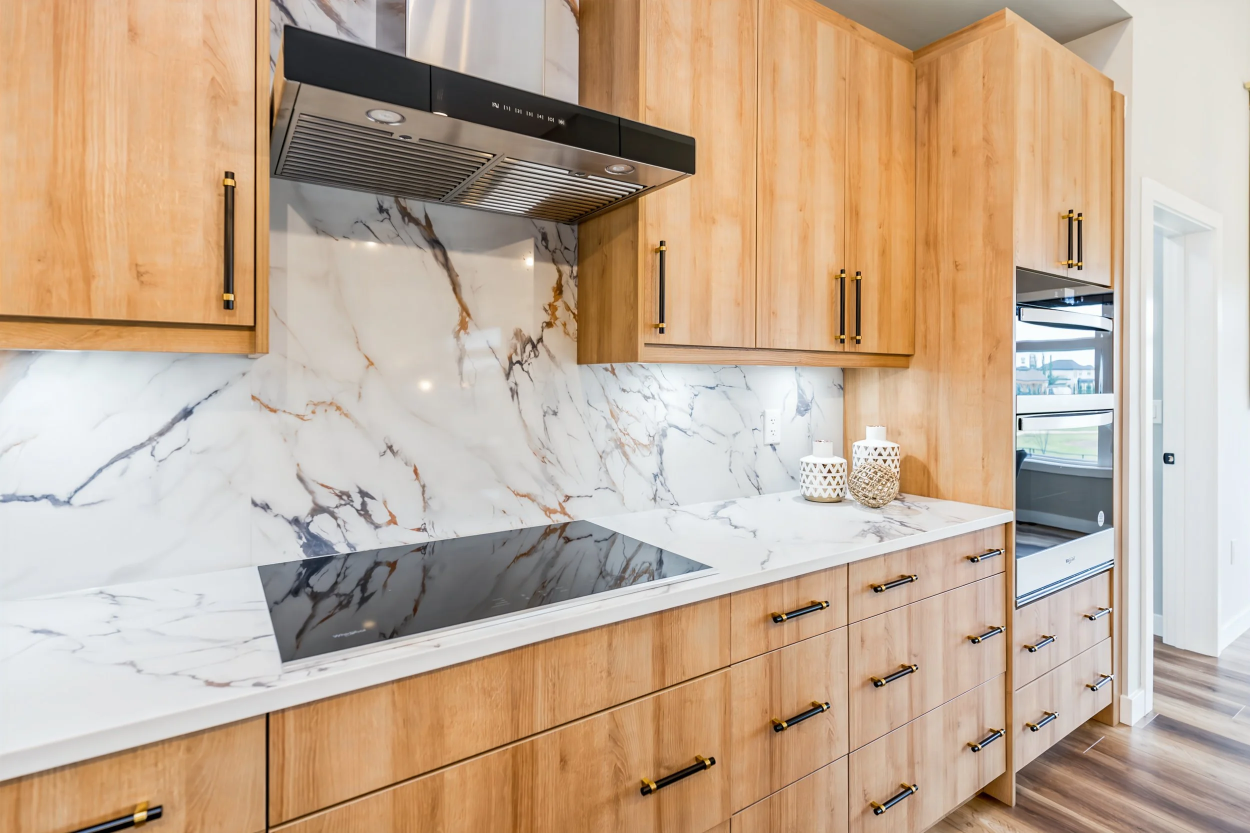 020 Luxury Kitchens in Headingley and Winnipeg Manitoba.jpg