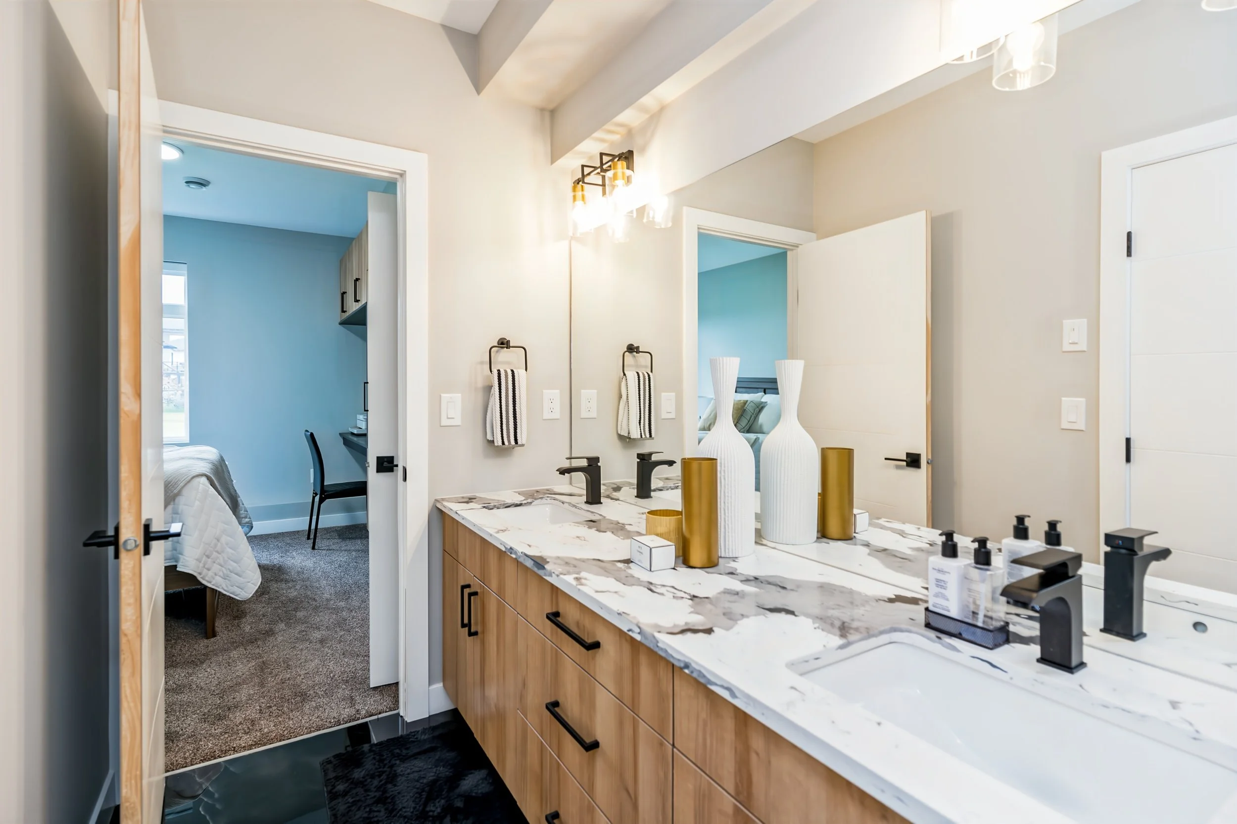 068 shared ensuite connecting two basement bedrooms luxury bungalow.jpg