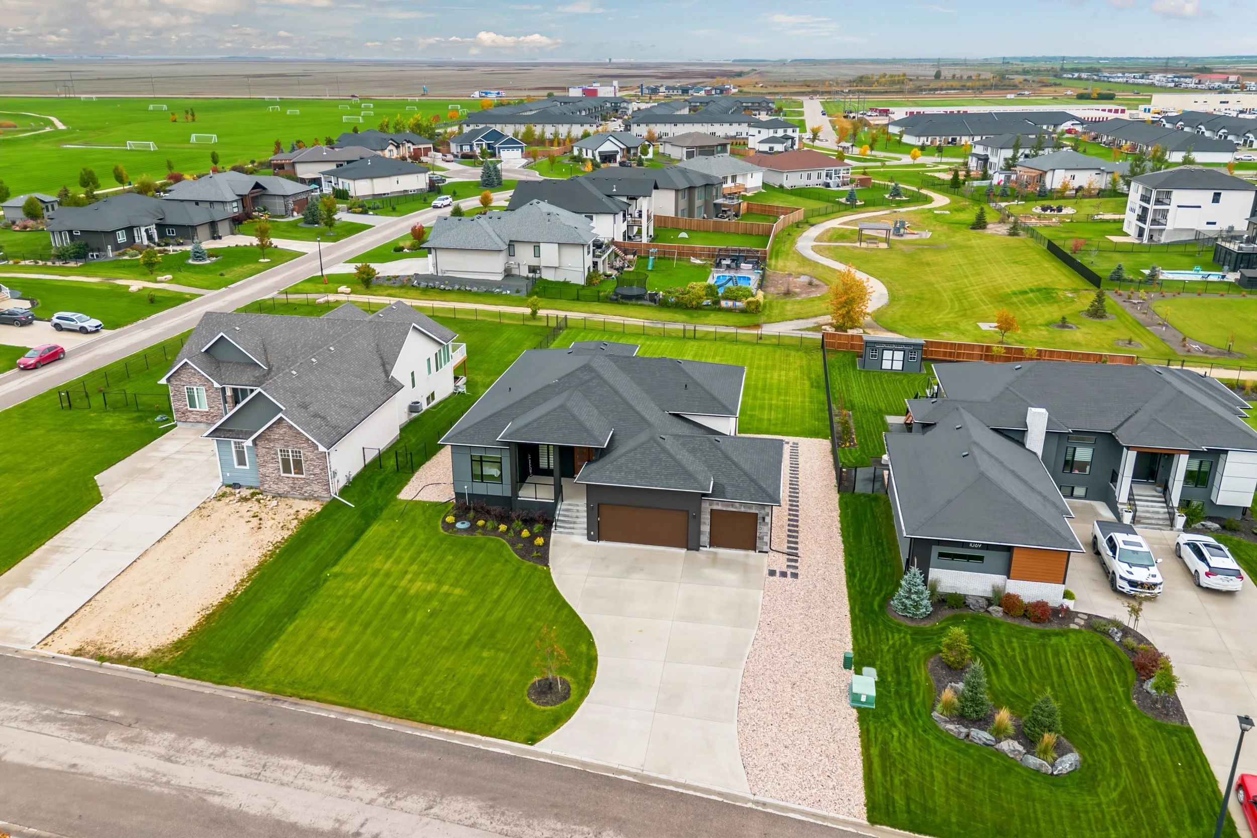 089 Aerial Shots of Headingley Manitoba Home.jpg