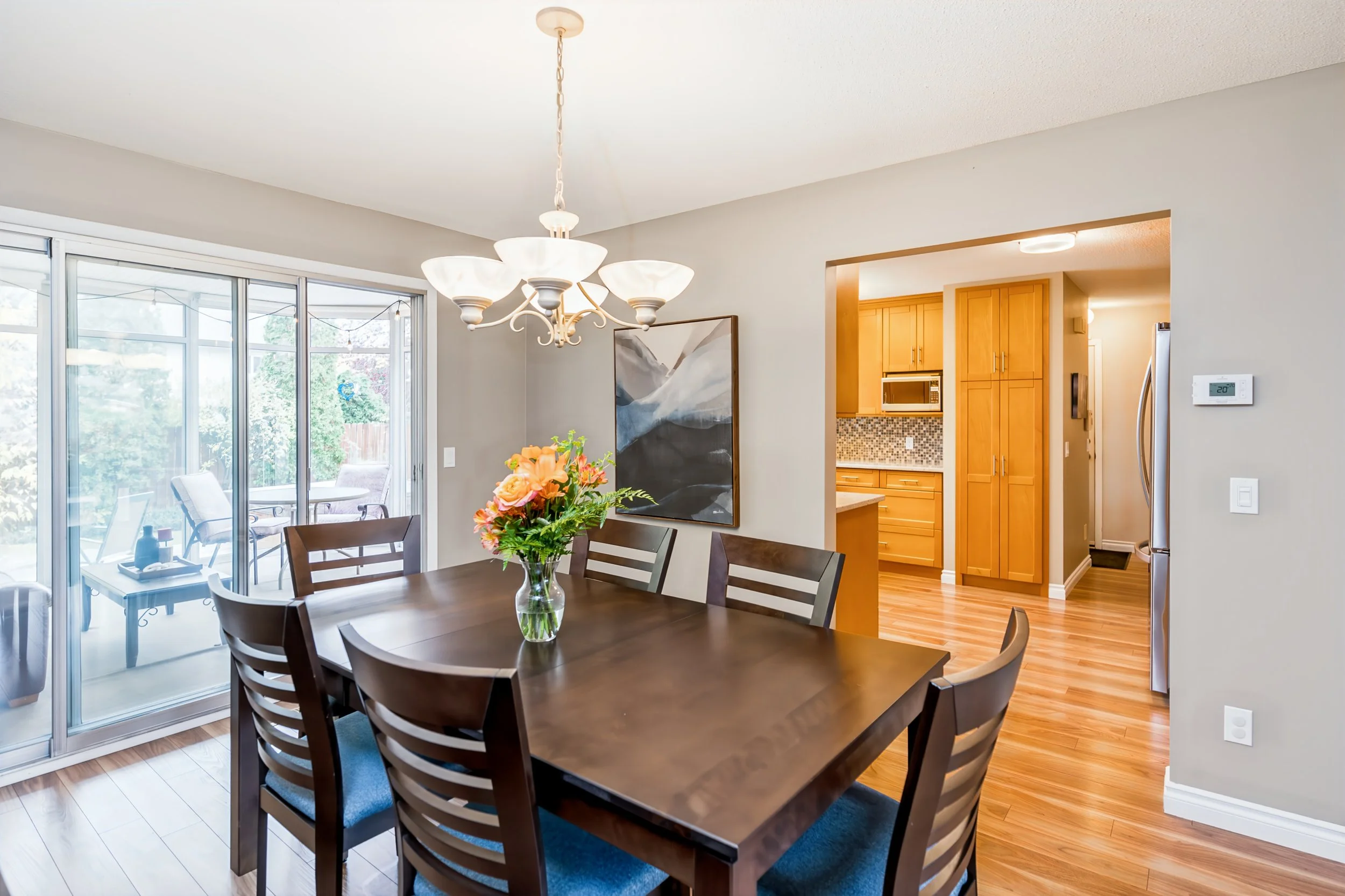 003 Formal dining room in Winnipeg Manitoba Home.jpg
