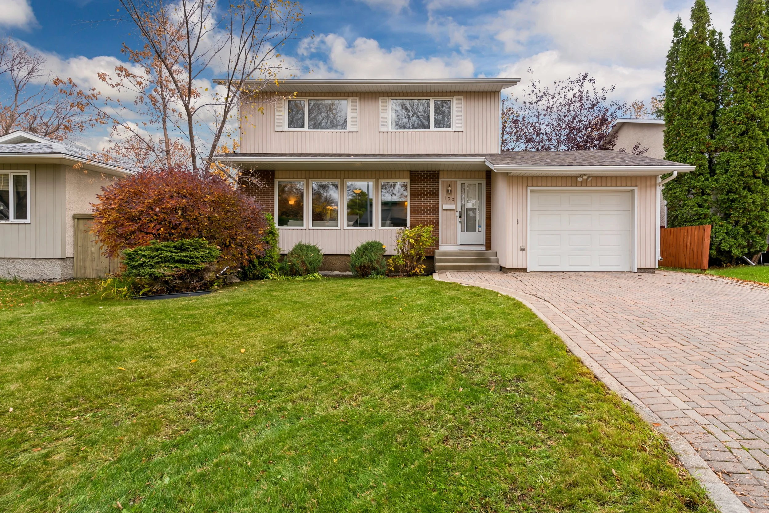 056 realtors with the best photography winnipeg.jpg