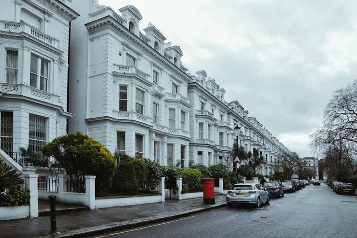 Nanny in Bayswater picture of Pembridge square in Bayswater.jpg