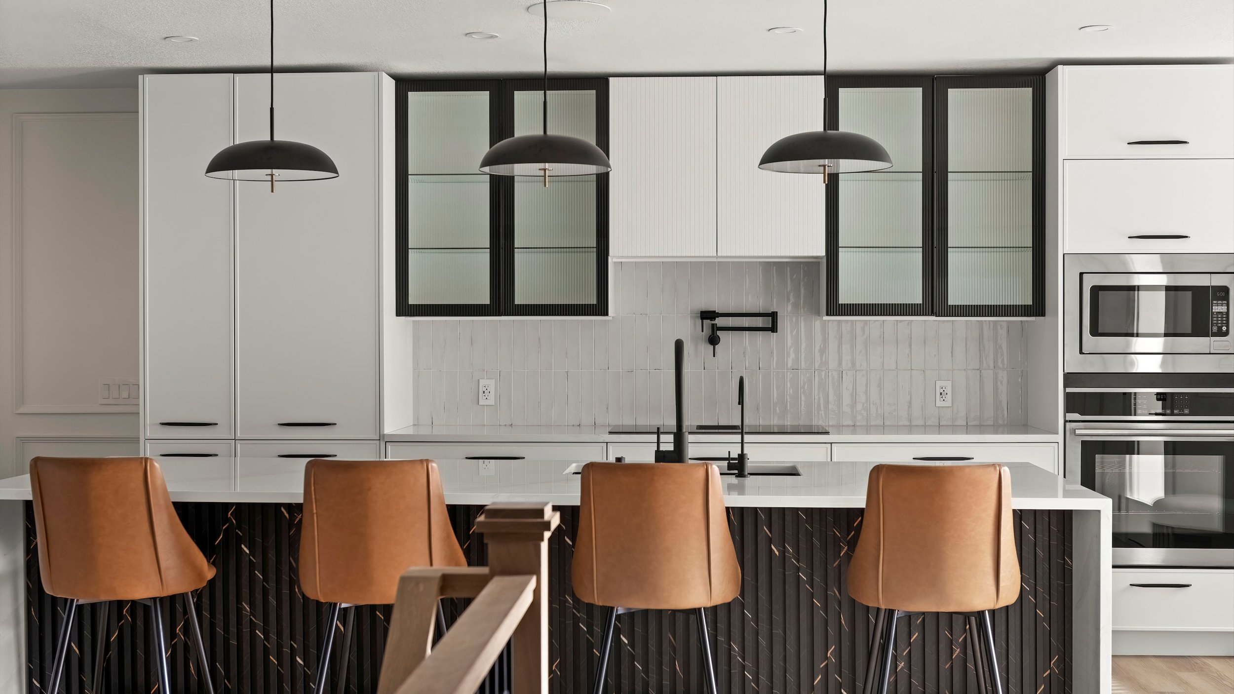 02-628 Stratton Terrace SW_2.jpg