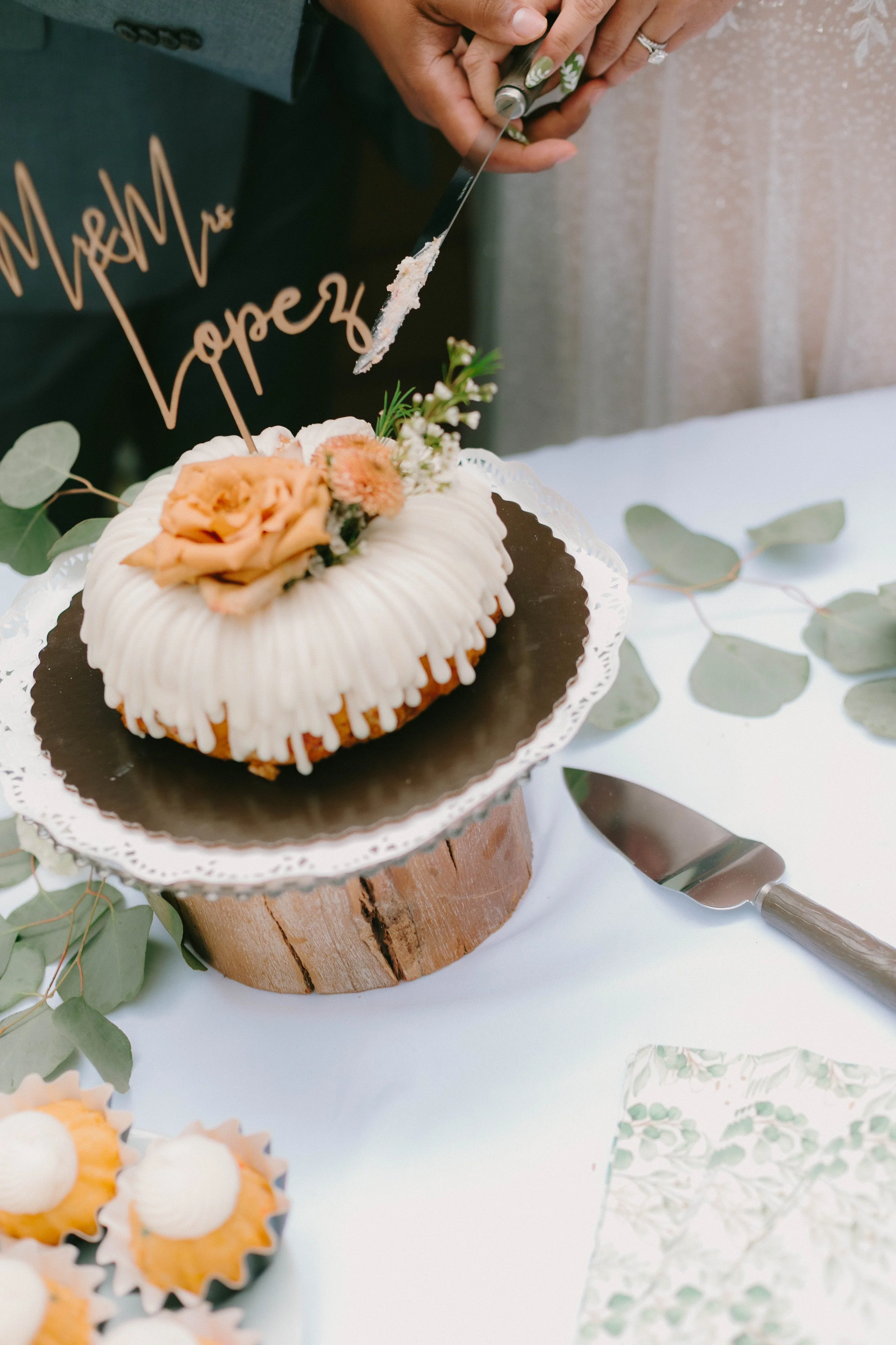wedding cake at Santiago Oaks Regional Park in Orange, CA — Southern California wedding photographer Tesla Rae Photo based in Huntington Beach