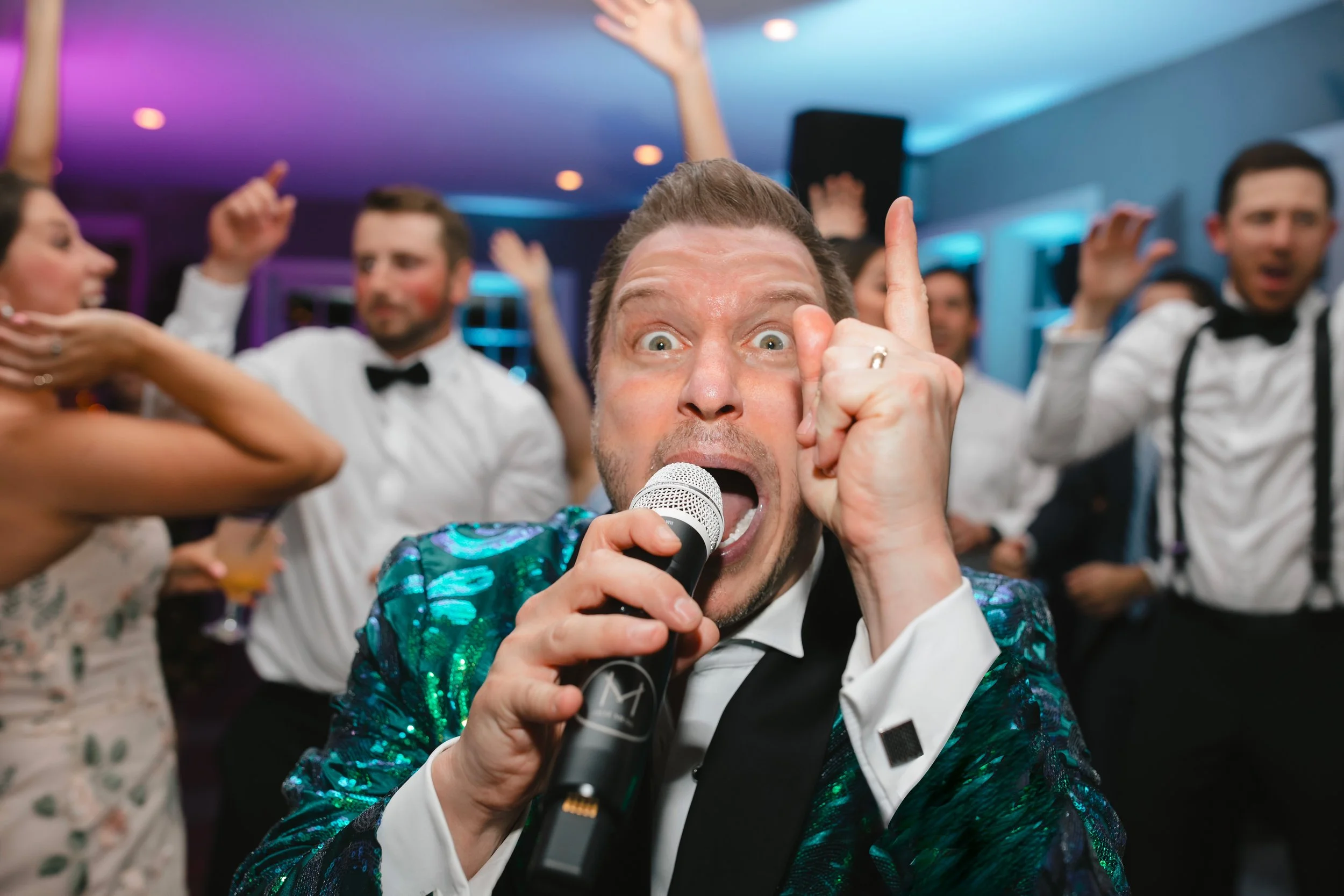 Set List Must Haves: How to Craft the Perfect Setlist For Your Wedding