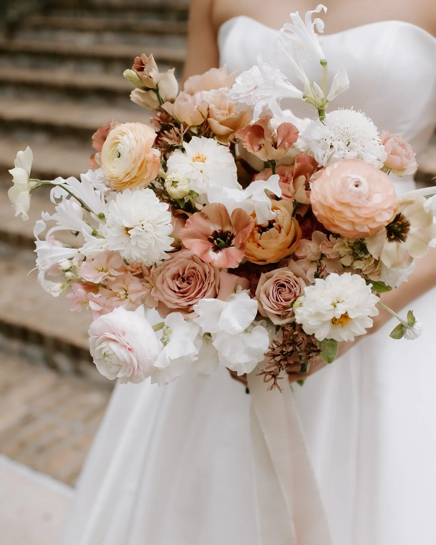 *
Grateful hearts, cherished moments. 
Happy Thanksgiving! 🫶🏻 
*
*
*
Photography @collettejoyphoto
Venue @aristidemansfield