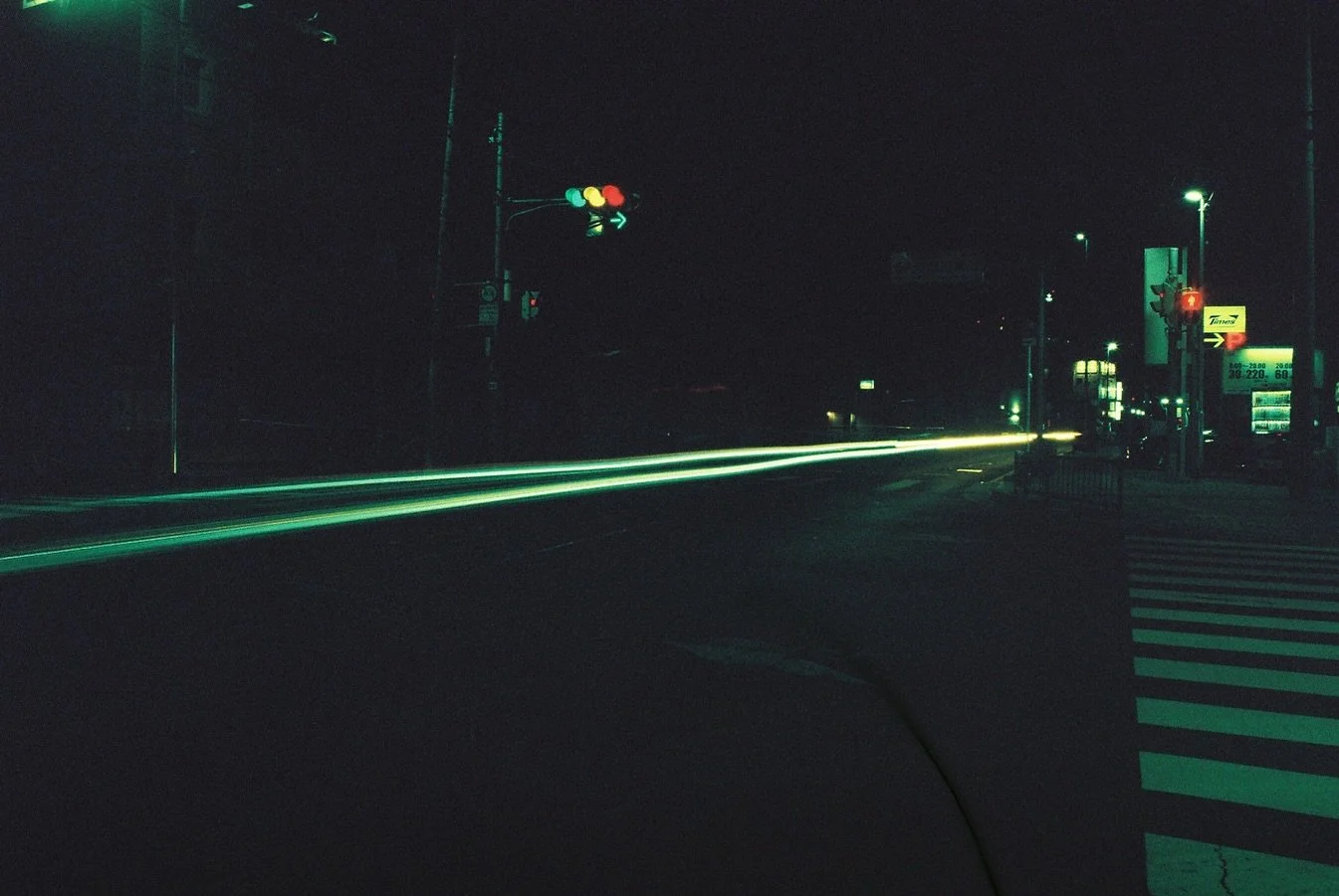 Trying to get used to doing nighttime shots with long shutter speeds, now that I picked up a cool tripod for &yen;800 🤓

I prob used the wrong film but sure look, it has a nice dark feel. I&rsquo;m loving the trail car lights leave on long exposures