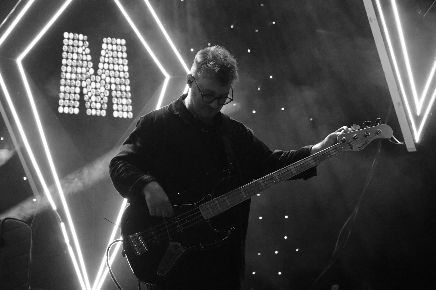 The guitar must be tuned, at all times, or you get the hose.

📷 @neil.foxy.fox